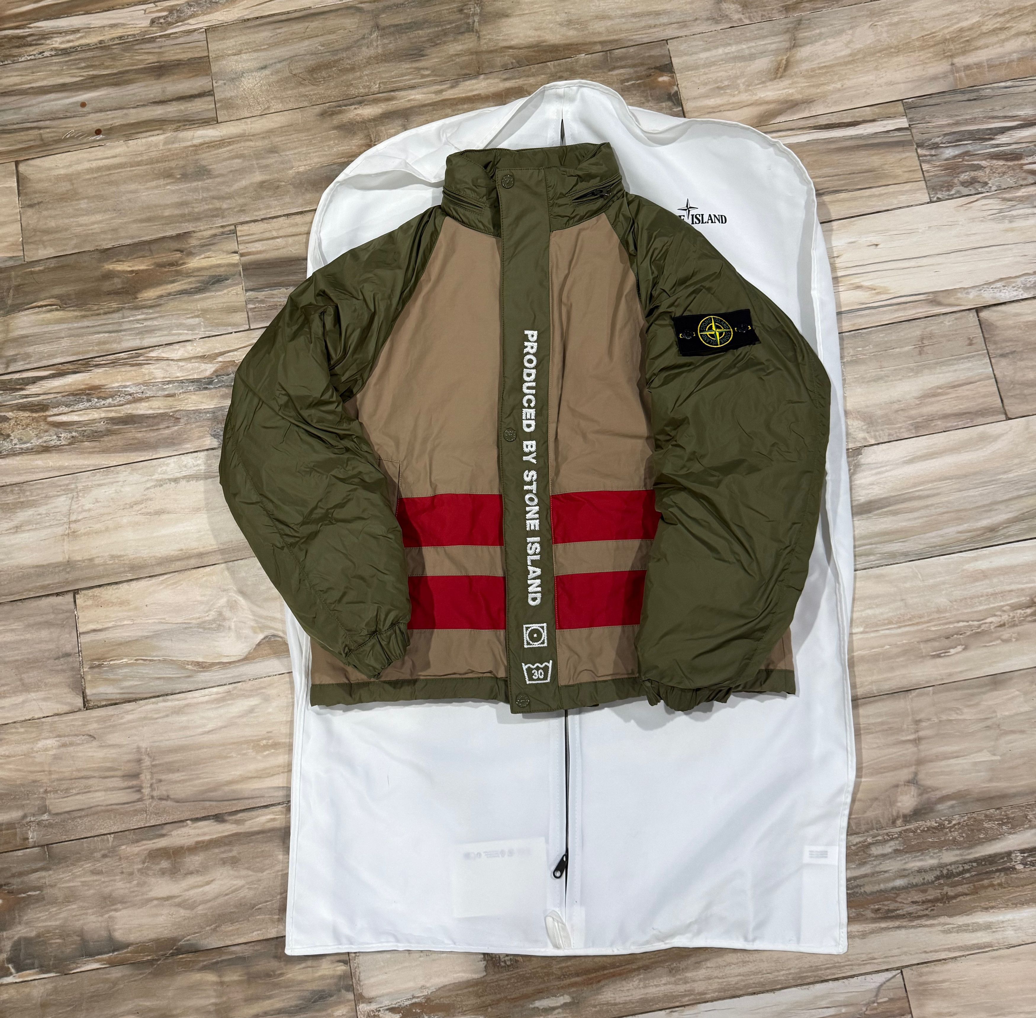 Stone Island × Supreme Stone Island x Supreme FW23 Reversible Down in Olive Green M Size US M / EU 48-50 / 2 - 3 Thumbnail