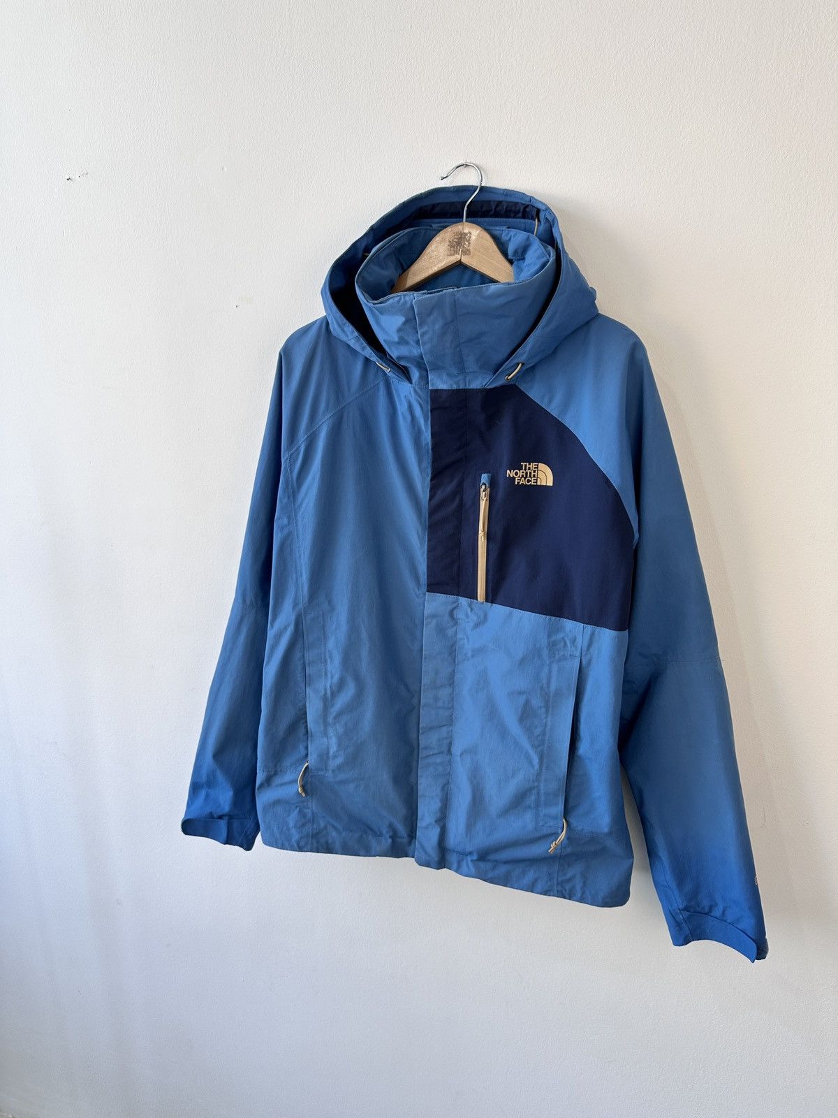 The North Face The North Face Gore-Tex Jacket Men's Size L GoreTex TNF Size US L / EU 52-54 / 3 - 4 Thumbnail
