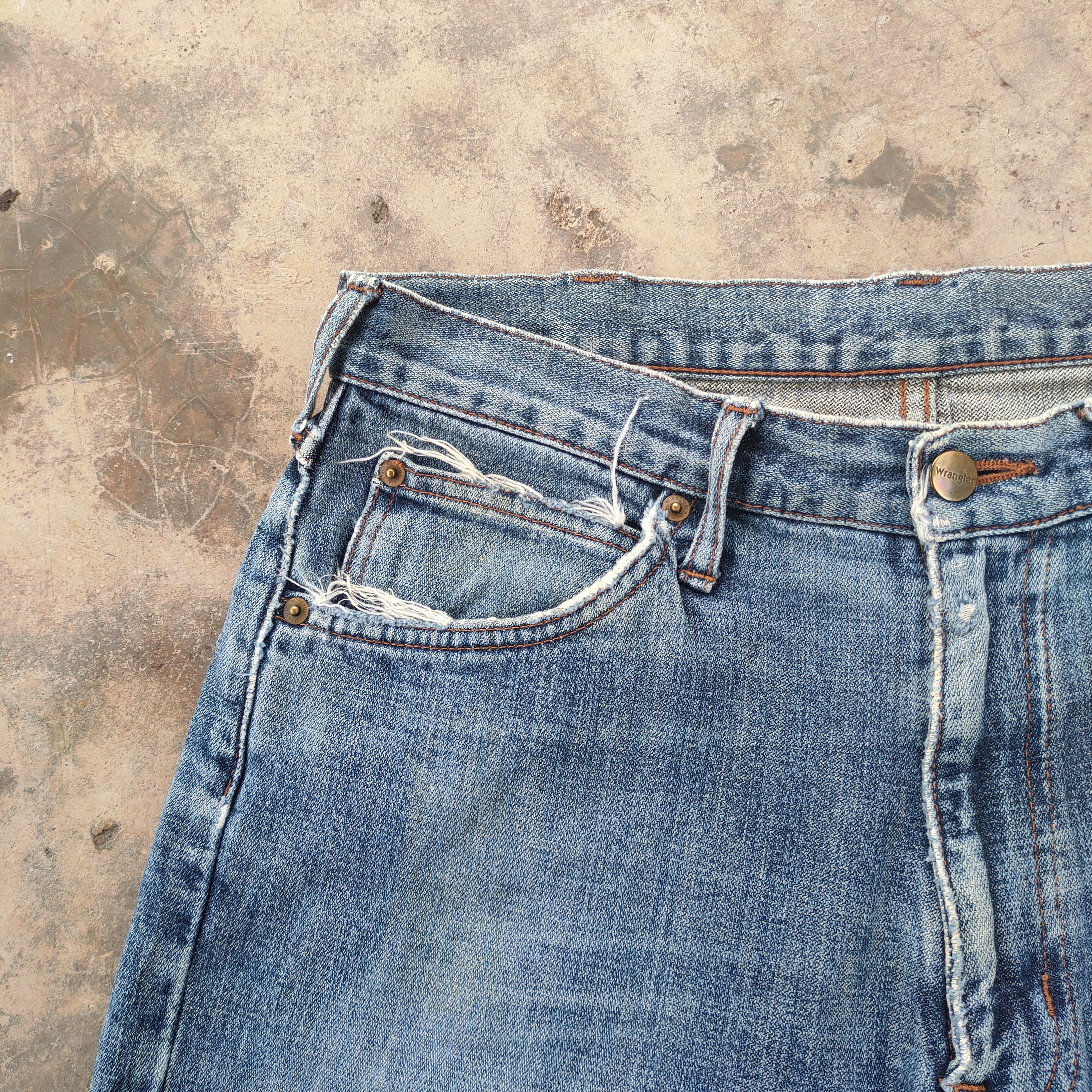 Wrangler VINTAGE WRANGLER FADED RIPPED JEANS DENIM PANTS Size US 32 / EU 48 - 6 Thumbnail
