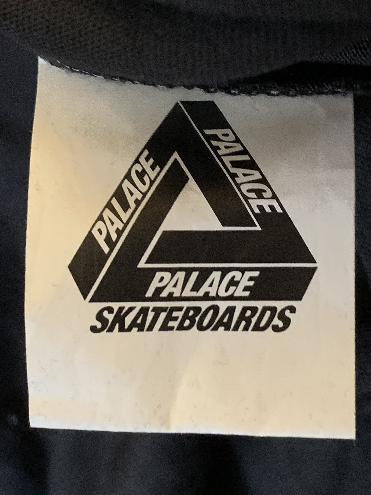 Palace Palace Fruity shirt SS22 size medium Size US M / EU 48-50 / 2 - 5 Thumbnail