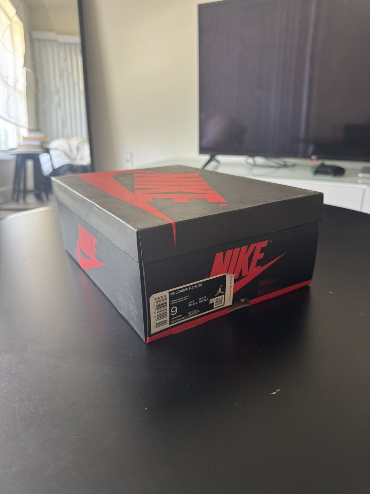 Nike Air Jordan Retro 1 ‘Starfish’ Size US 9 / EU 42 - 11 Thumbnail