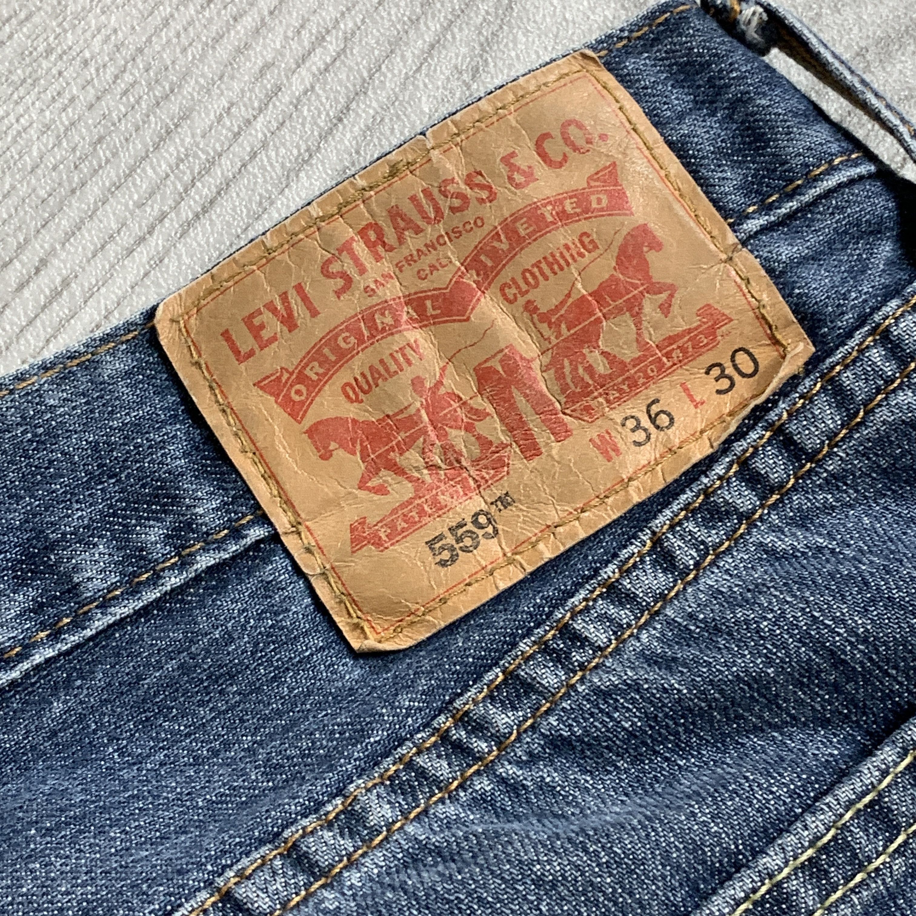 Levi's Vintage Levi's 559 Blue Y2K Relaxed Fit Jeans Pants 36x30 XL Size US 36 / EU 52 - 7 Thumbnail