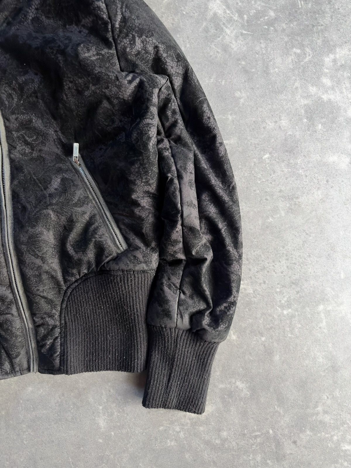 Japanese Brand 00s Fishbone Tribal AOP Faux Fur Hooded Bomber Jacket M Size M / US 6-8 / IT 42-44 - 6 Thumbnail