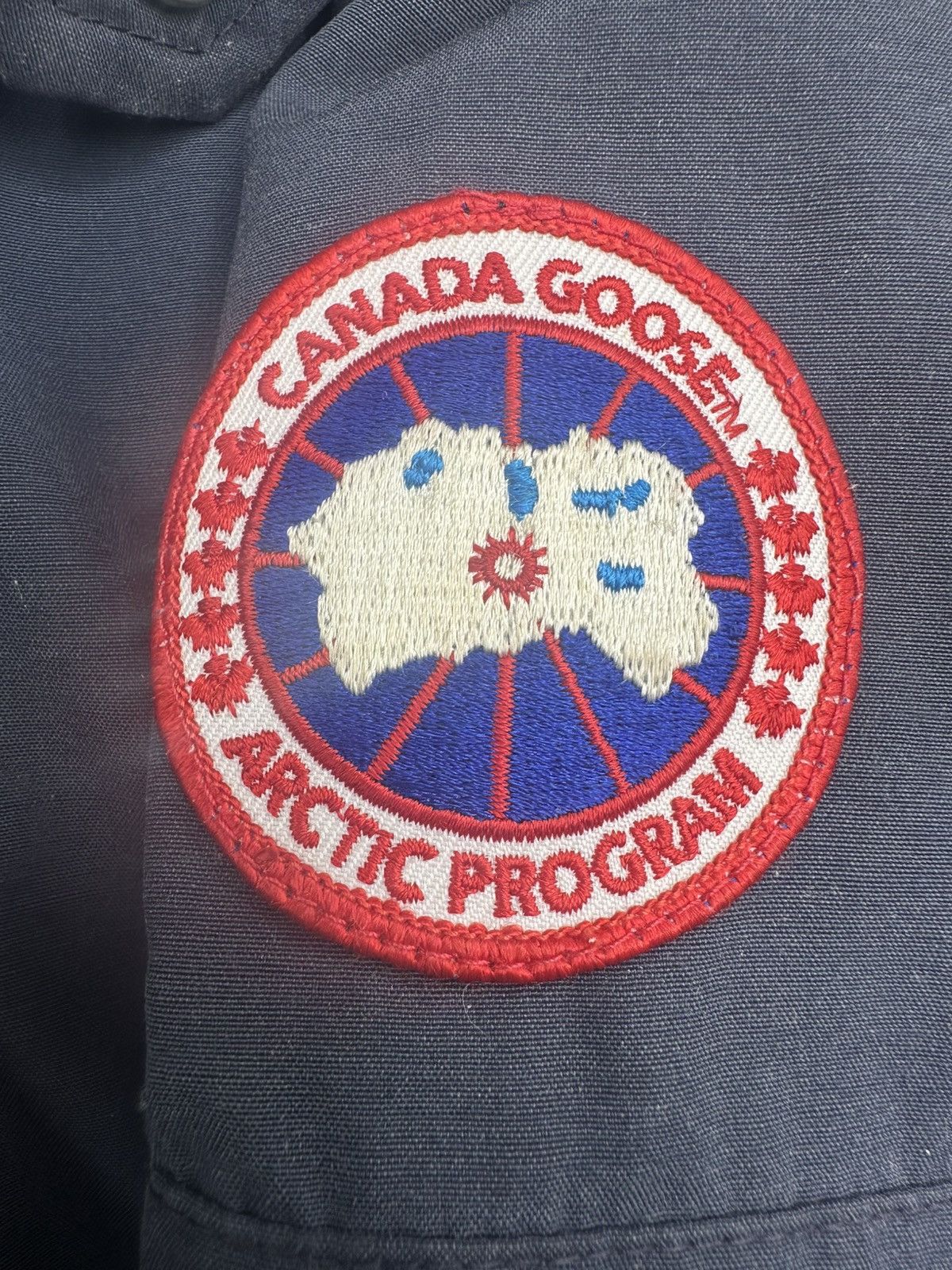 Canada Goose Canada Goose Fur Hood Winter Jacket Size US XS / EU 42 / 0 - 4 Thumbnail