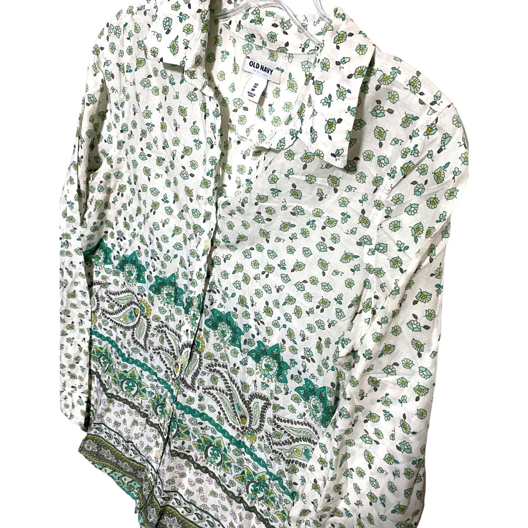 Old Navy VINTAGE Old Navy Paisley Floral Boho Y2K Button Shirt Womens XS Size XS / US 0-2 / IT 36-38 - 2 Thumbnail