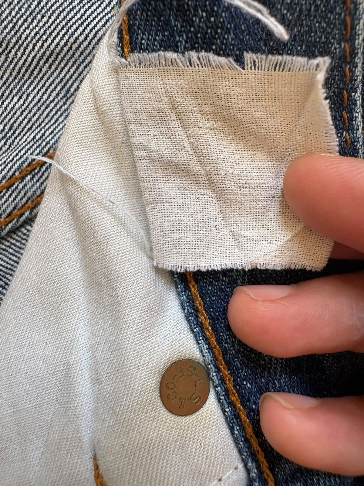Levi's Vintage 80s Levis 502 Big E Selvedge Blue Wash Loose Jeans Size US 28 / EU 44 - 12 Thumbnail