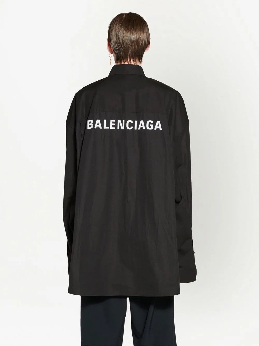Balenciaga o1w1db10825 Shirt Oversized in Black Size US L / EU 52-54 / 3 - 4 Thumbnail