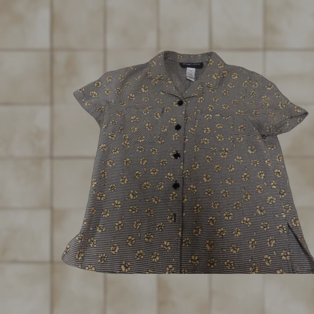 Vintage Sag Harbor Blouse Womens PXS Petites Gray Floral Button Down Cap Sleeve Crew Neck Ruffle Casual Classic - Pets? Size XS / US 0-2 / IT 36-38 - 1 Thumbnail