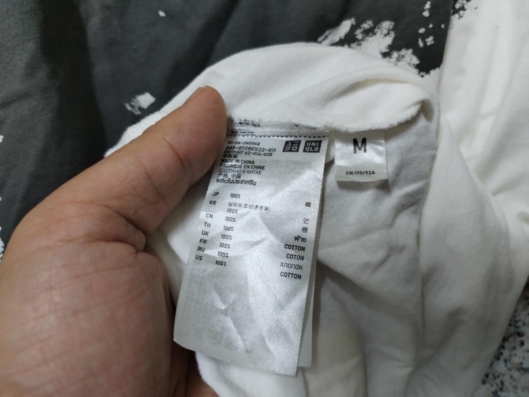 Uniqlo Vintage Anime x uniqlo Very Rare Size US M / EU 48-50 / 2 - 5 Thumbnail