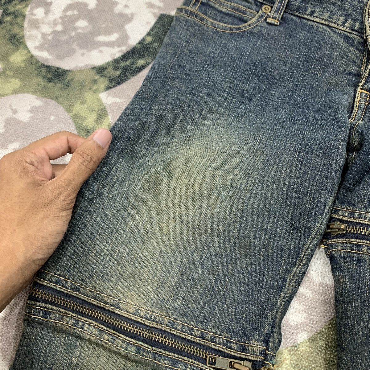 Japanese Brand 2000s Silver Ash Zipper Flared Boot Cut Jeans Size 28" / US 6 / IT 42 - 13 Thumbnail