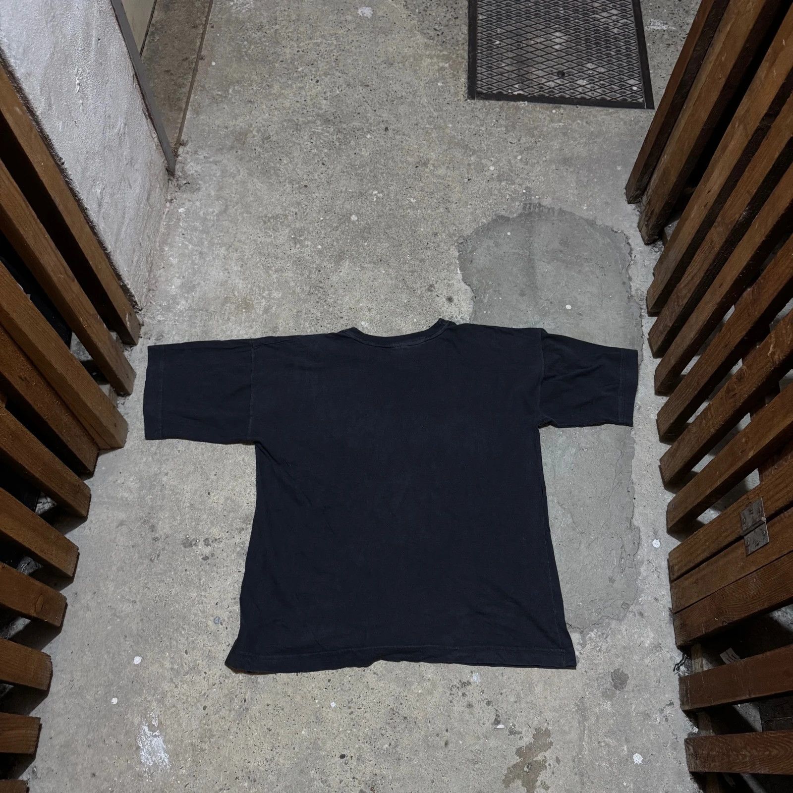Band Tees Vintage Nirvana t-shirt Size US L / EU 52-54 / 3 - 6 Thumbnail