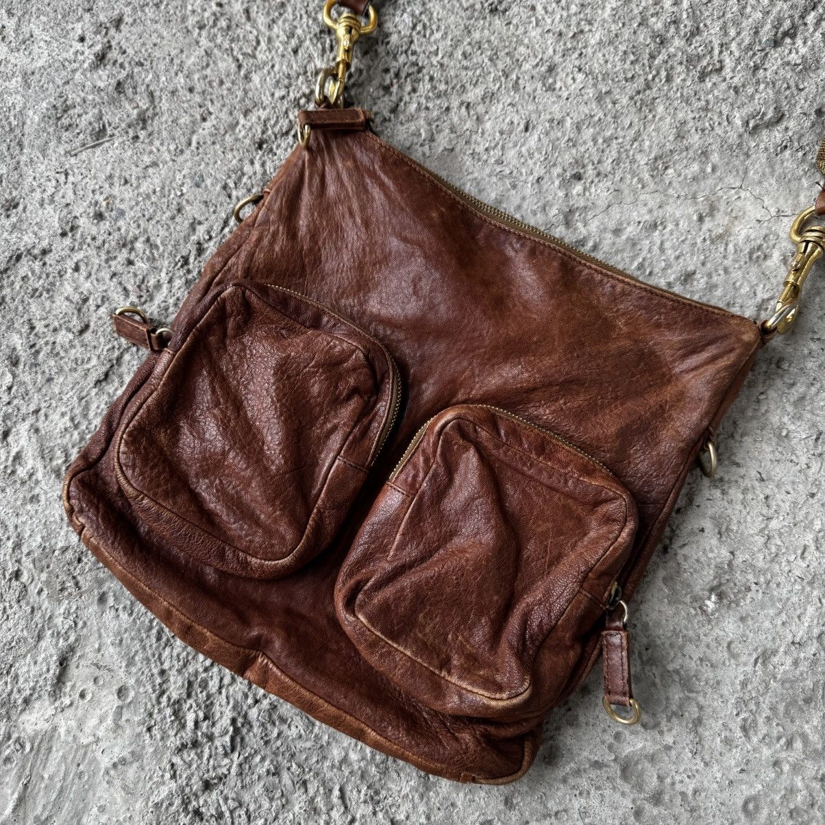 Miu Miu Miu Miu Distressed Leather Messenger/ Crossbody Shoulder Bag Size ONE SIZE - 2 Thumbnail