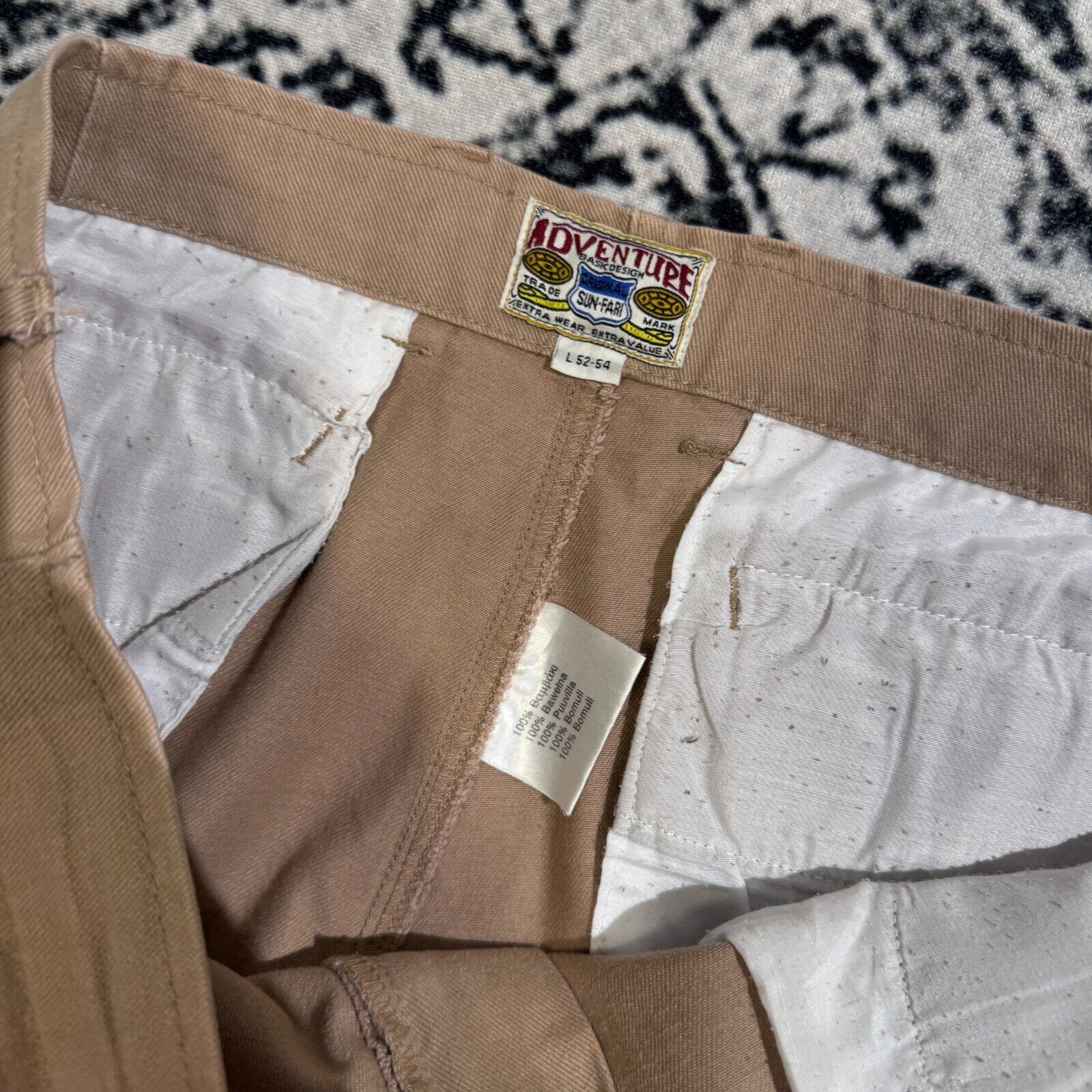 Vintage Vintage Unisex Beige Cotton Cargo Pants Size W38 Y2K 90s Size US 38 / EU 54 - 8 Thumbnail