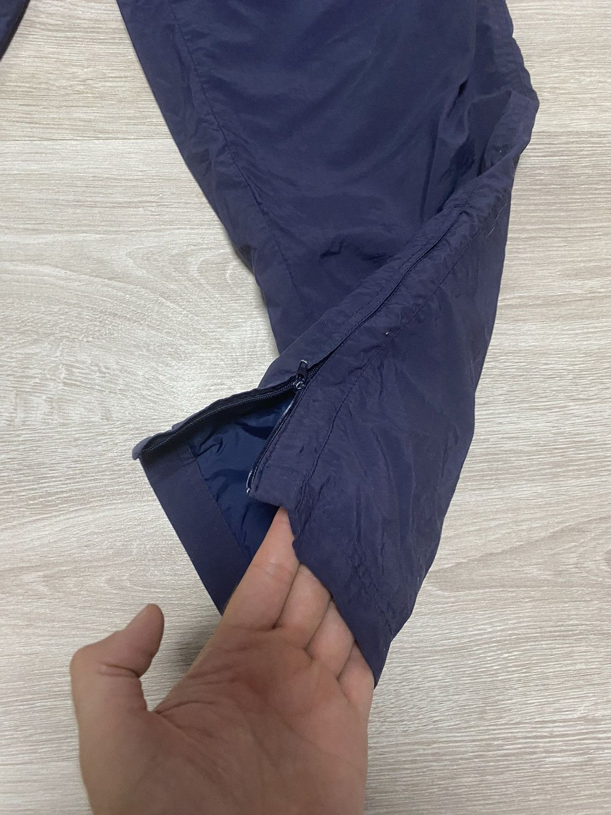 Nike Vintage Nike Track Pants nylon Small logo size M-L Size US 33 - 7 Thumbnail