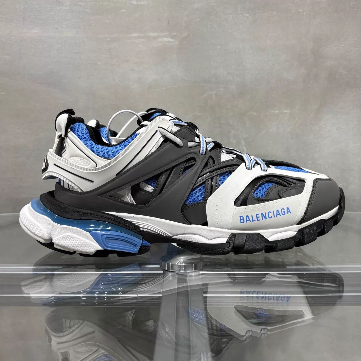 Balenciaga Balenciaga BLCG Track Black Blue Size 40 Size US 7 / EU 40 - 4 Thumbnail