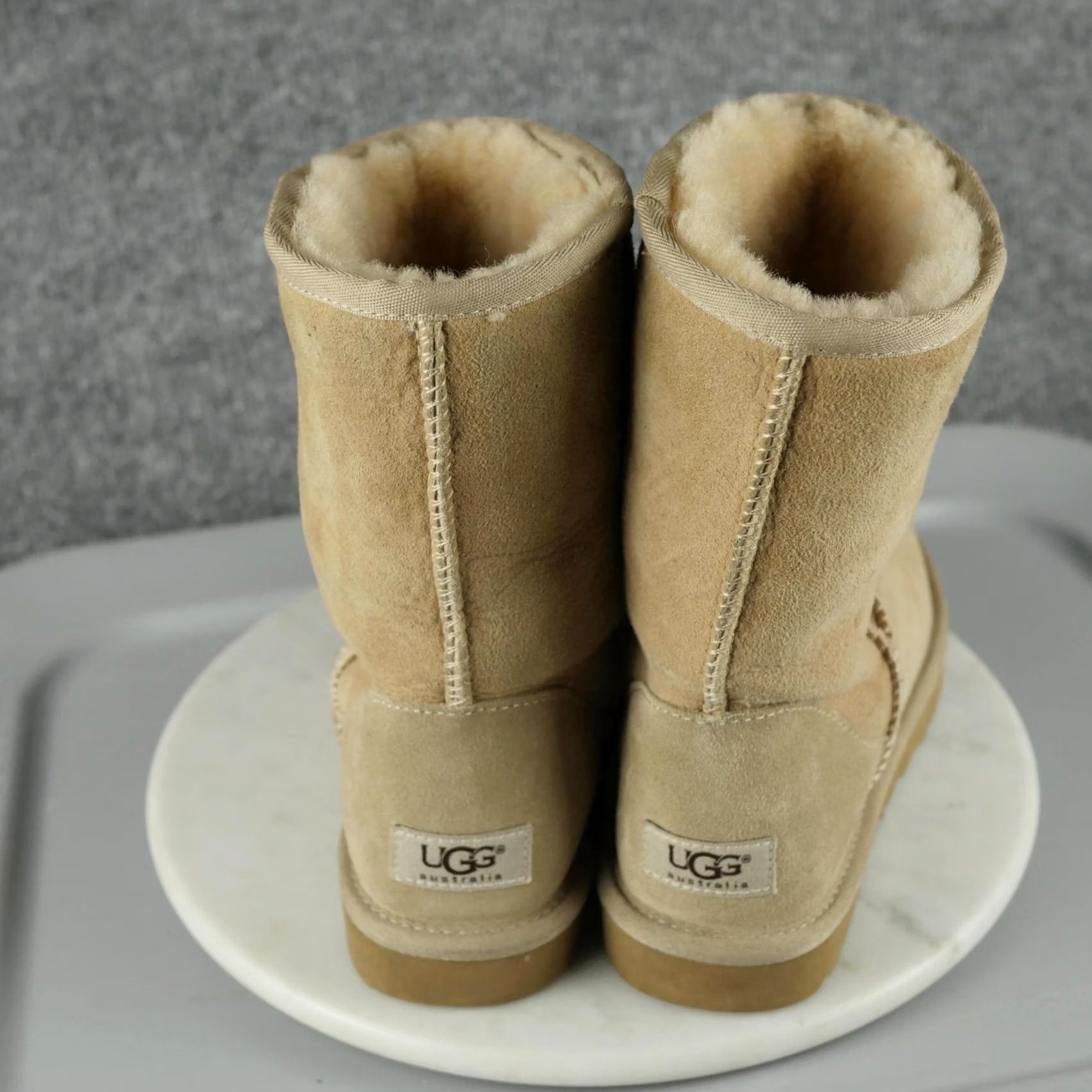 Ugg UGG Australia Classic Short Boots Womens US 7 Beige Suede Sheepskin Lined Winter Casual Shoes Mens? Size 28" / US 6 / IT 42 - 5 Thumbnail