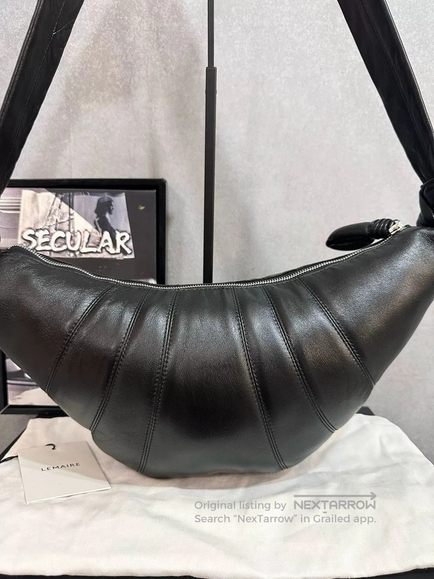Lemaire Lemaire Medium Black Sheepskin Croissant Bag. Size ONE SIZE - 2 Thumbnail