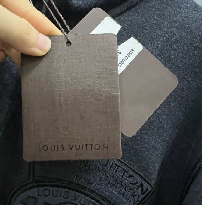 Louis Vuitton Louis Vuitton LV Letter Logo Zipper Hoodie 2412-Nextarrow Size US XXL / EU 58 / 5 - 6 Thumbnail
