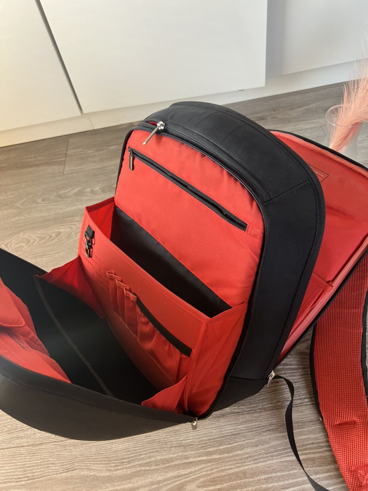 Other ‼️Logitech 15.4 Kinetik Utility Saved Backpack‼️ Size ONE SIZE - 22 Thumbnail