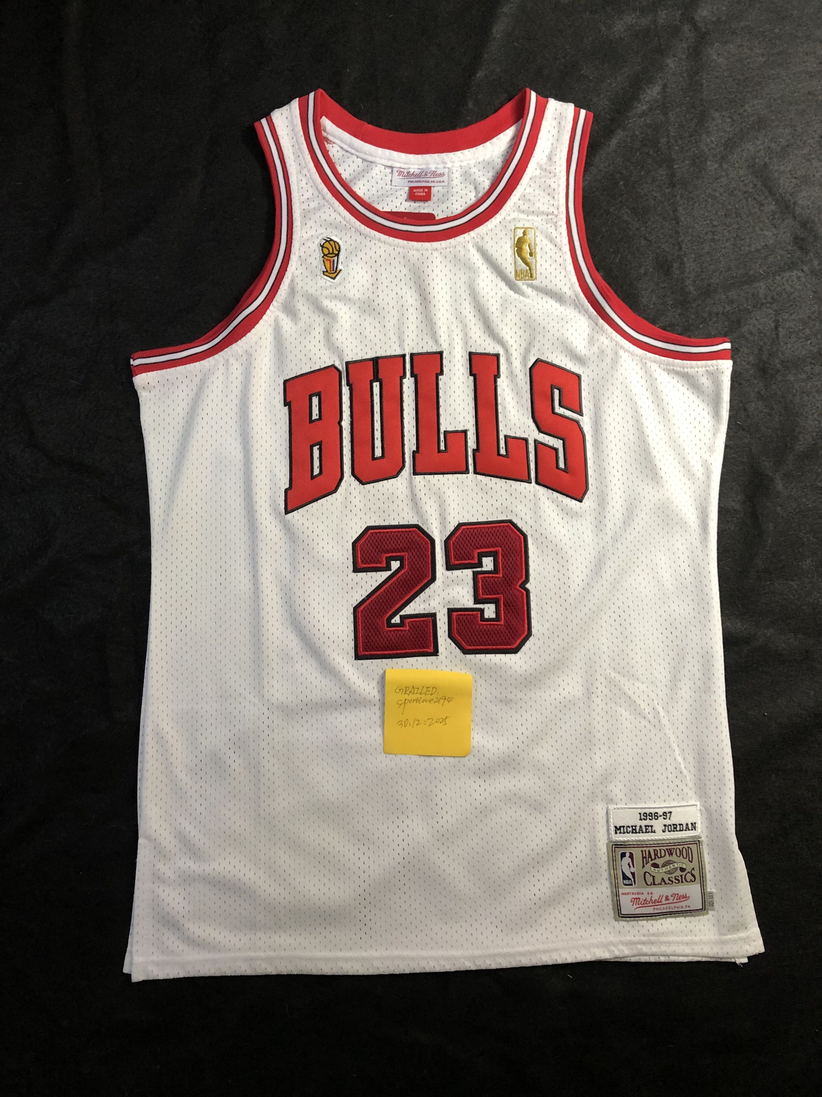 Vintage Bull Jordan White Jersey Size US M / EU 48-50 / 2 - 1 Thumbnail