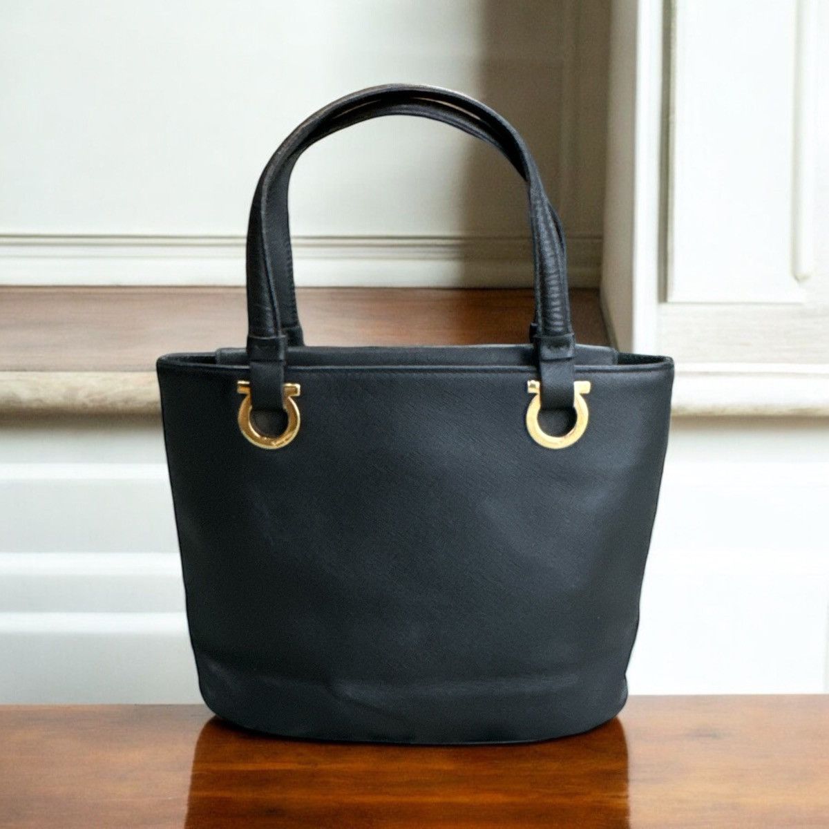 Designer × Salvatore Ferragamo SALVATORE FERRAGAMO LEATHER EVENING HANDLE BAG Size ONE SIZE - 2 Thumbnail