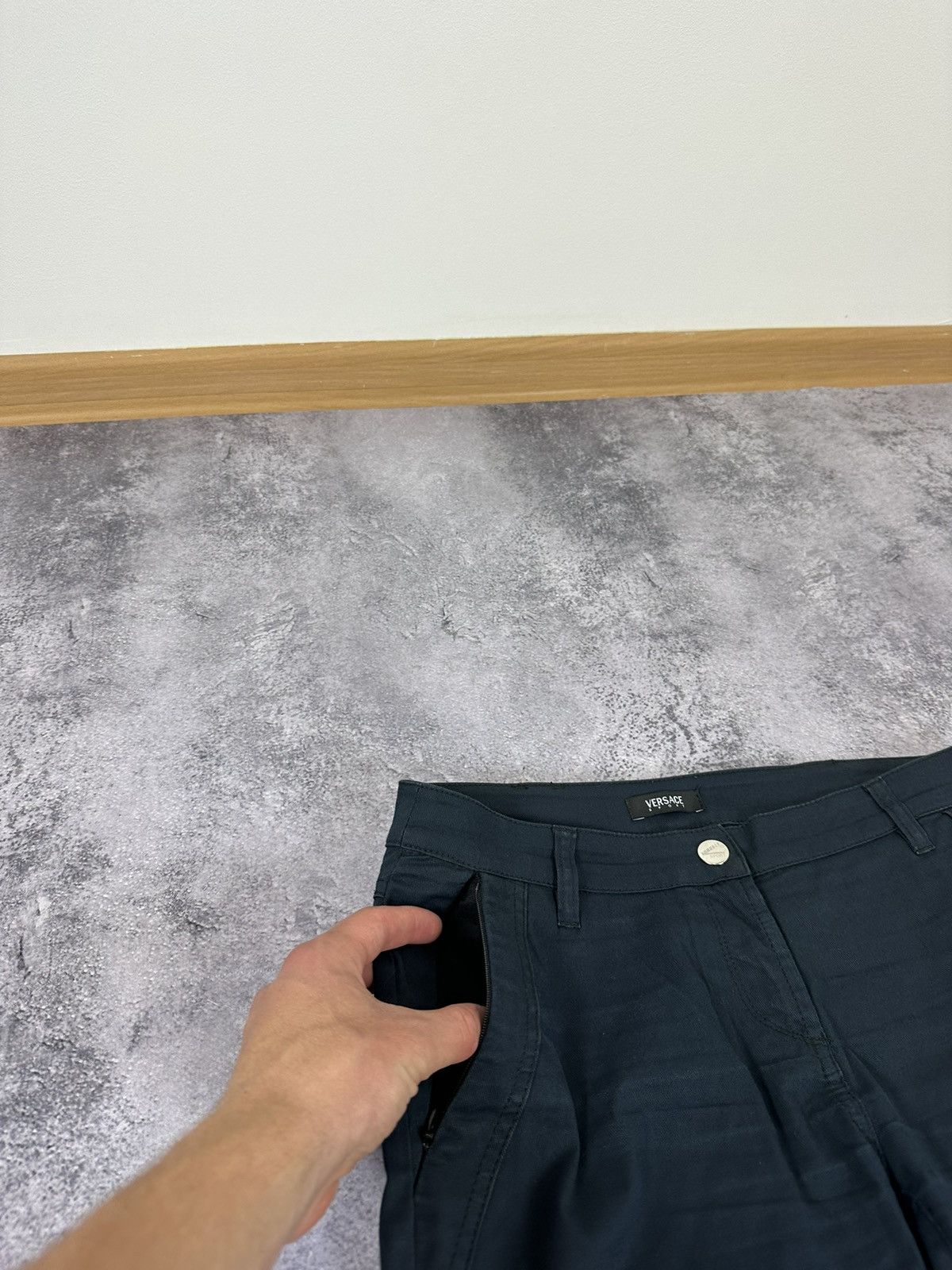 Versace × Vintage Vintage 90s Versace Medusa Avant Garde Luxury Cropped Pants Size 28" / US 6 / IT 42 - 15 Thumbnail