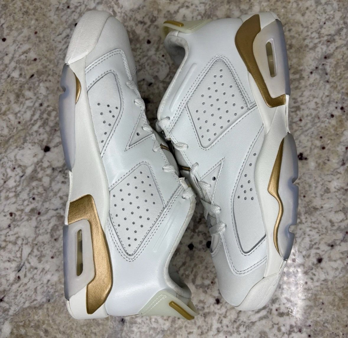 Jordan Brand Size 8 -Jordan 6 Low Lunar New Year (2022)CLEAN OG BOX Size US 8 / EU 41 - 12 Thumbnail