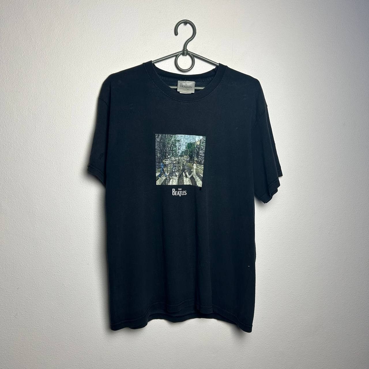 Band Tees Vintage The Beatles 2005 rock band tee size M Size US M / EU 48-50 / 2 - 1 Thumbnail