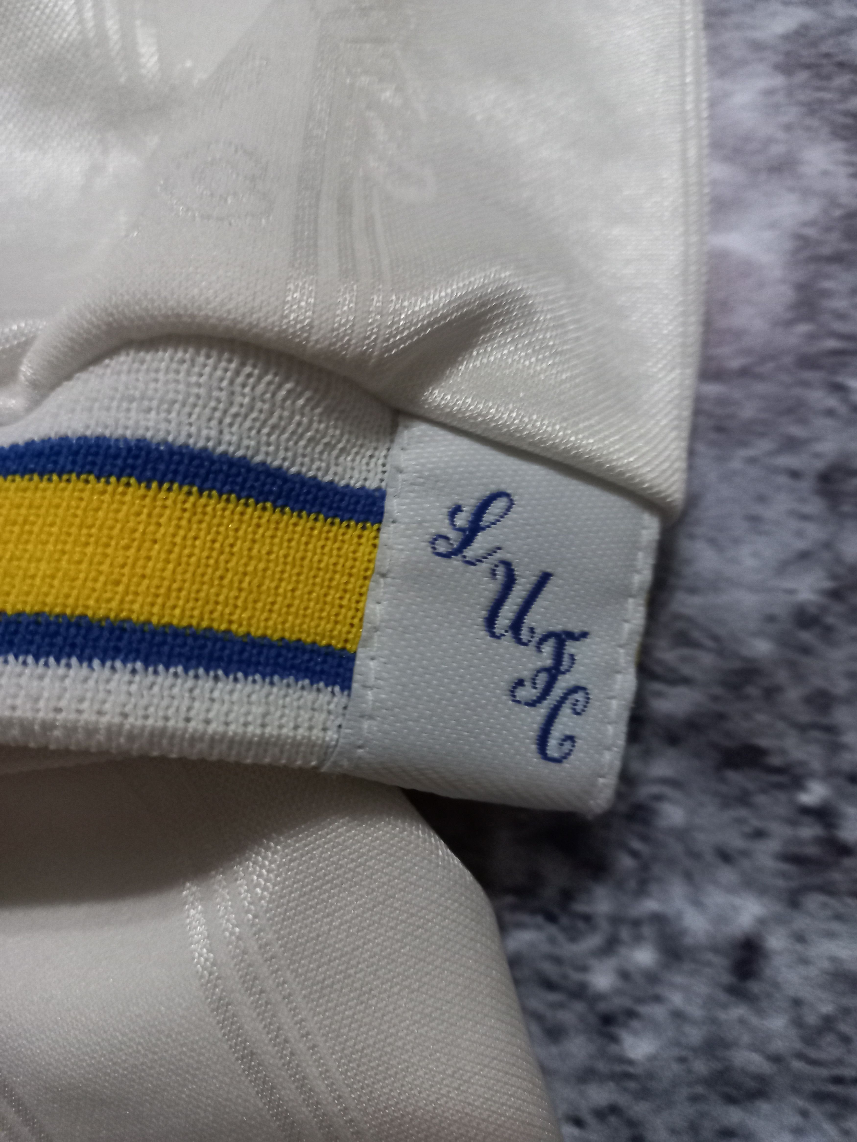 Puma × Vintage Jersey Leeds 1998 Size US XL / EU 56 / 4 - 6 Thumbnail