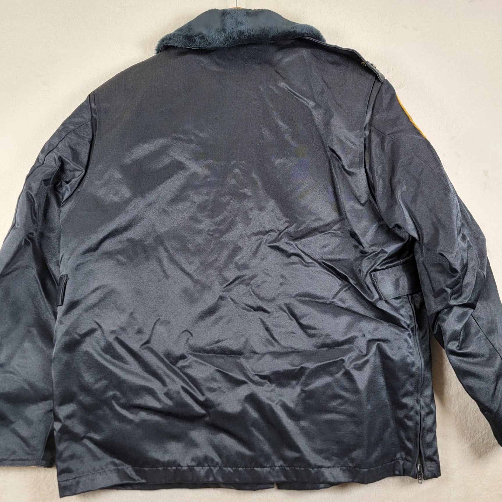 Vintage VINTAGE Blauer Mfg Co Coat Mens 44R Black Nylon Weather Resistant Zip Front 80s Workwear Coat Size US S / EU 44-46 / 1 - 4 Thumbnail