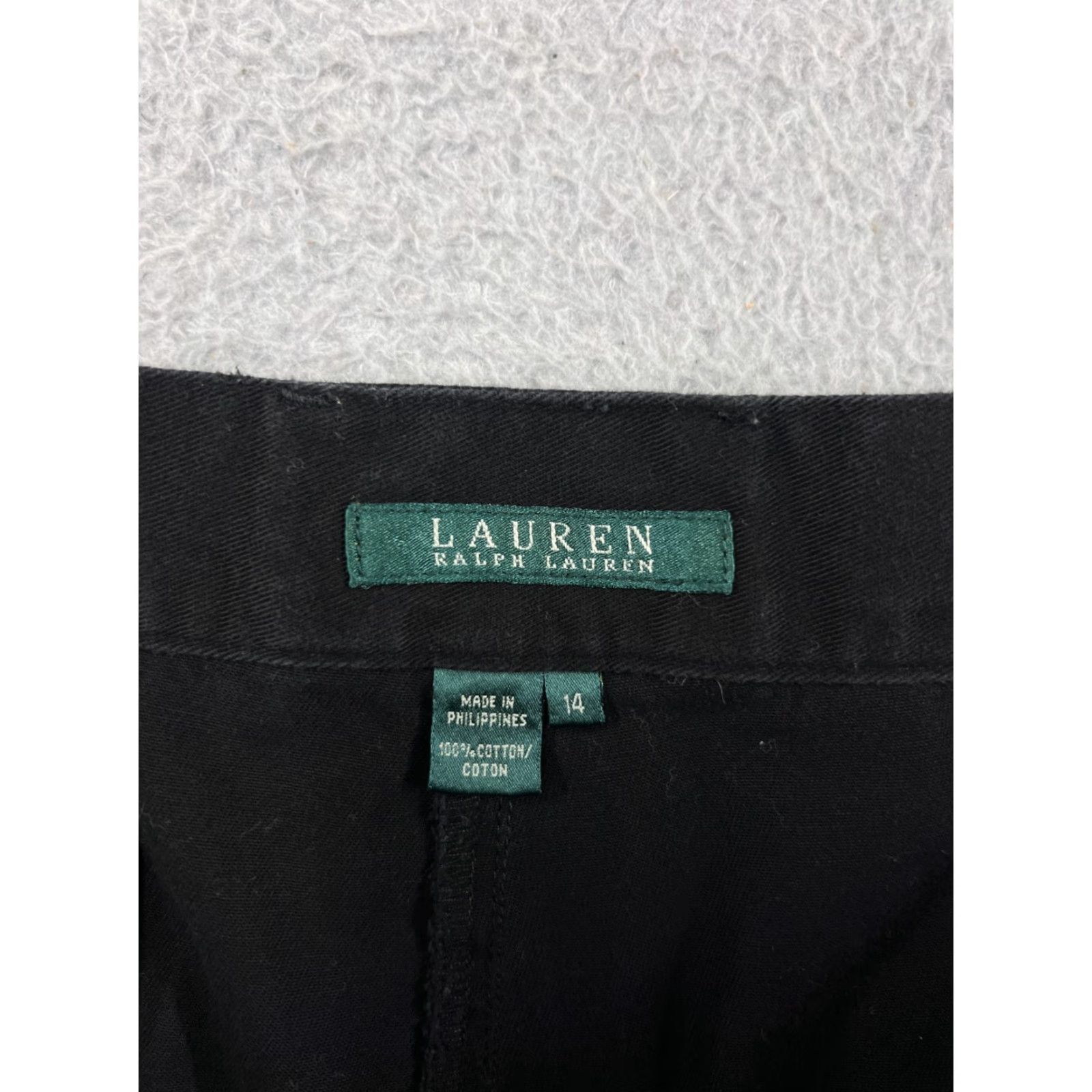 Ralph Lauren Lauren Ralph Lauren Shorts Women 14 Black Golf Twill Pockets 5-Pocket Design Chino Regular Cotton Blend 8 in Inseam Vintage No Size 36" / US 14 / IT 50 - 3 Thumbnail