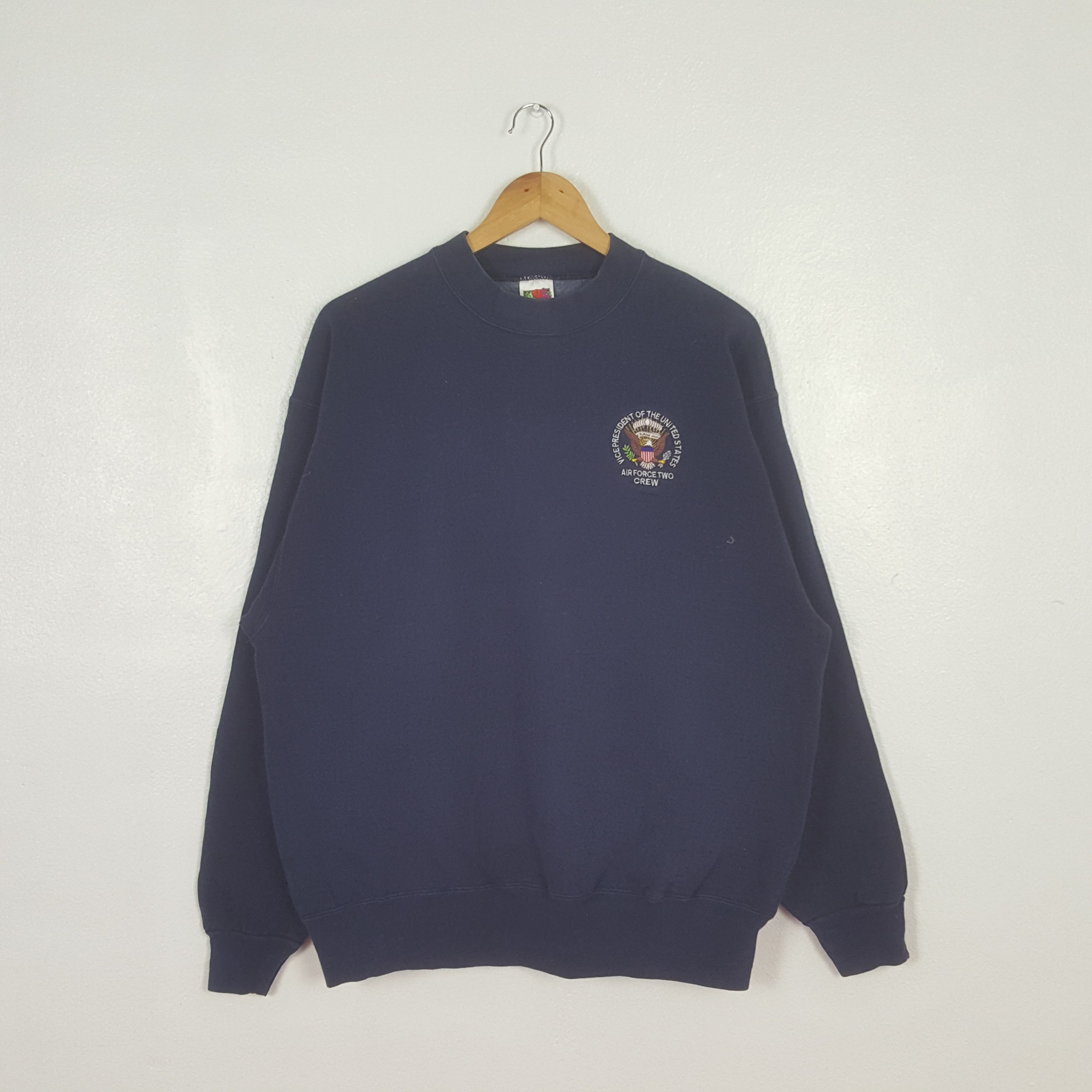 Vintage Vintage United States Air Force Crew Sweatshirt C311N13 Size US L / EU 52-54 / 3 - 1 Thumbnail