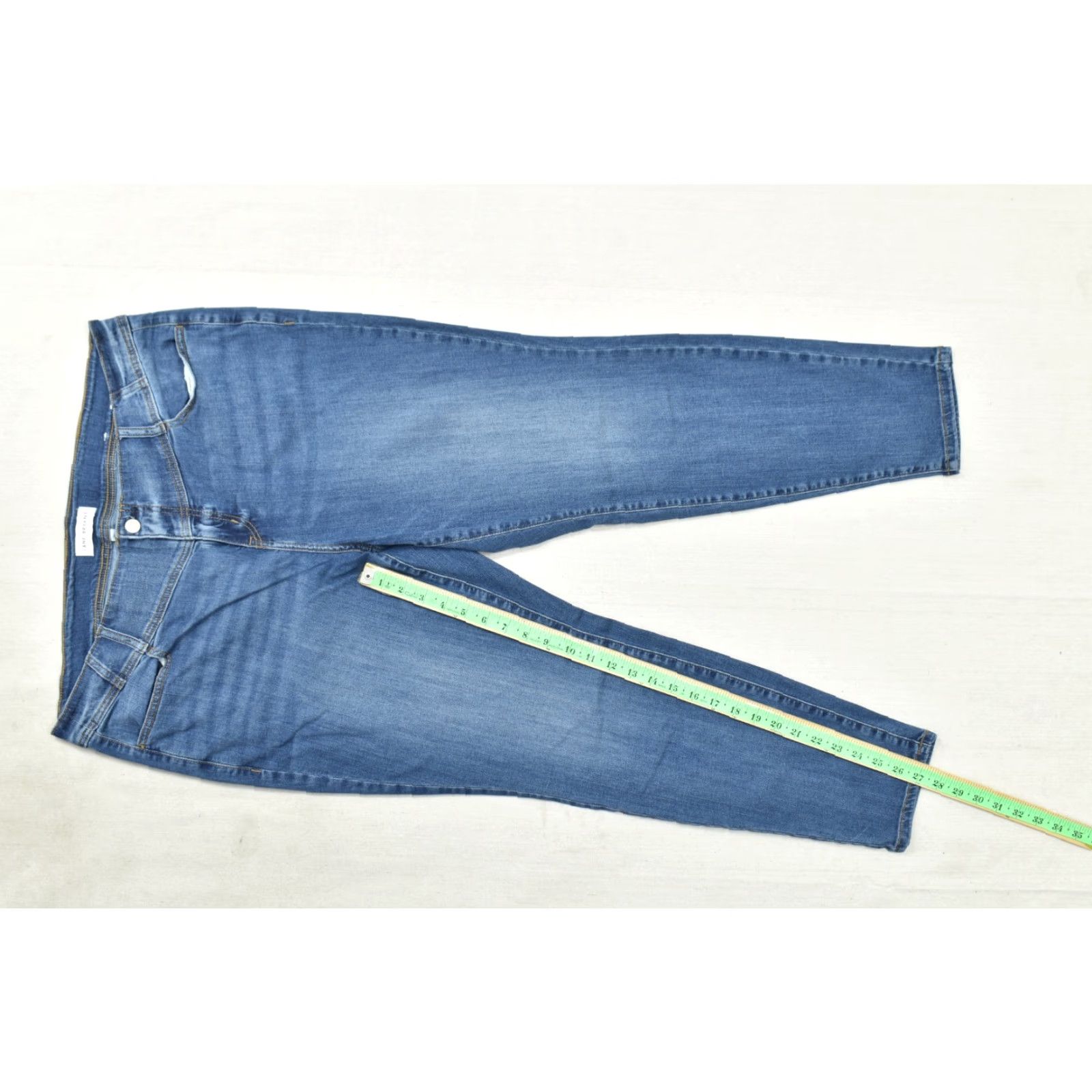 Vintage Lane Bryant Signature Fit Flex Magic Waistband High-Rise Jegging Size 20 Blue Denim Cotton Blend Stretch 5-Pocket Woman Plus Jeans Size 42" / US 20 - 4 Thumbnail