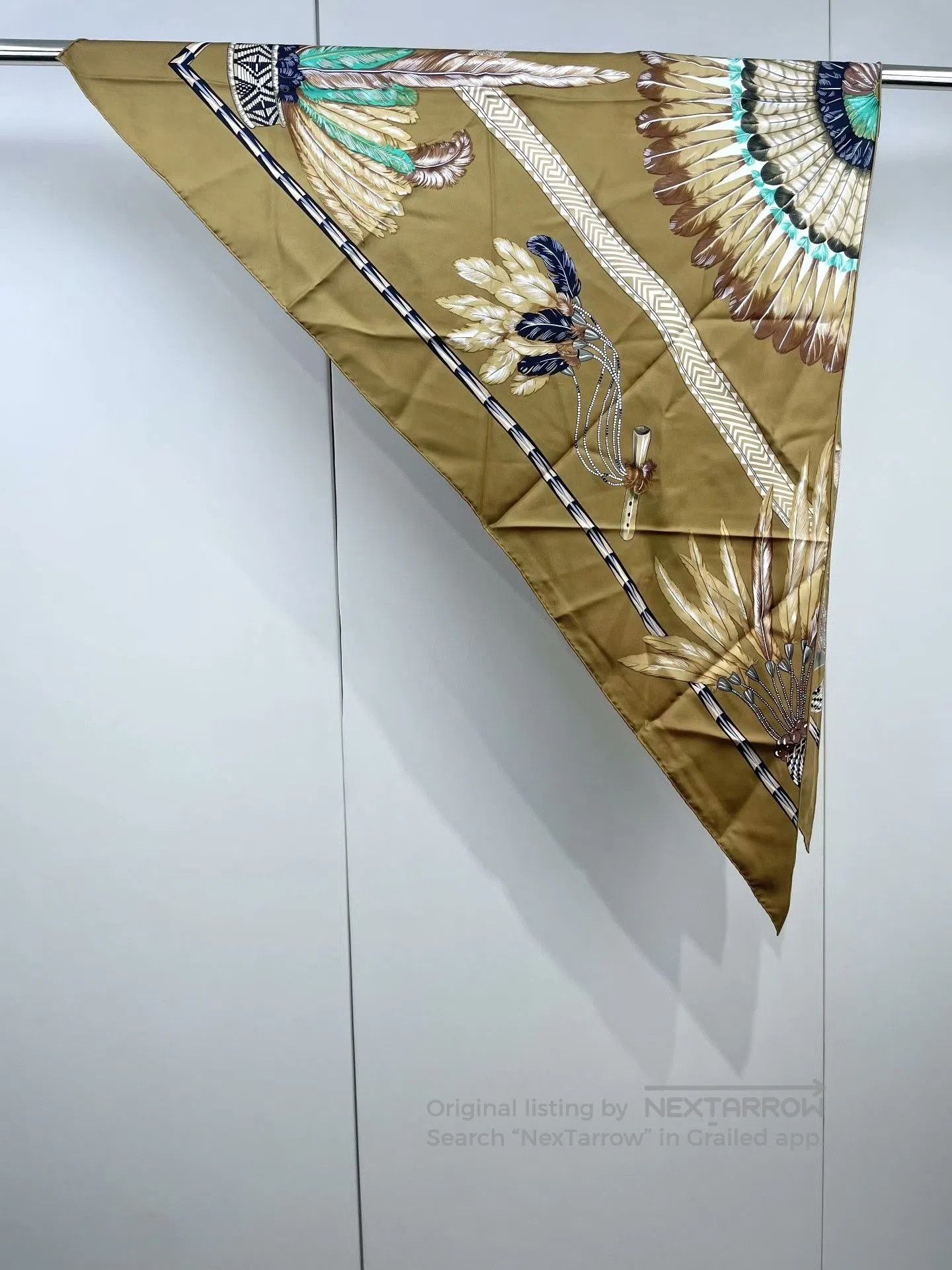 Hermes Hermes Feather Triangle Scarf. Size ONE SIZE - 6 Thumbnail