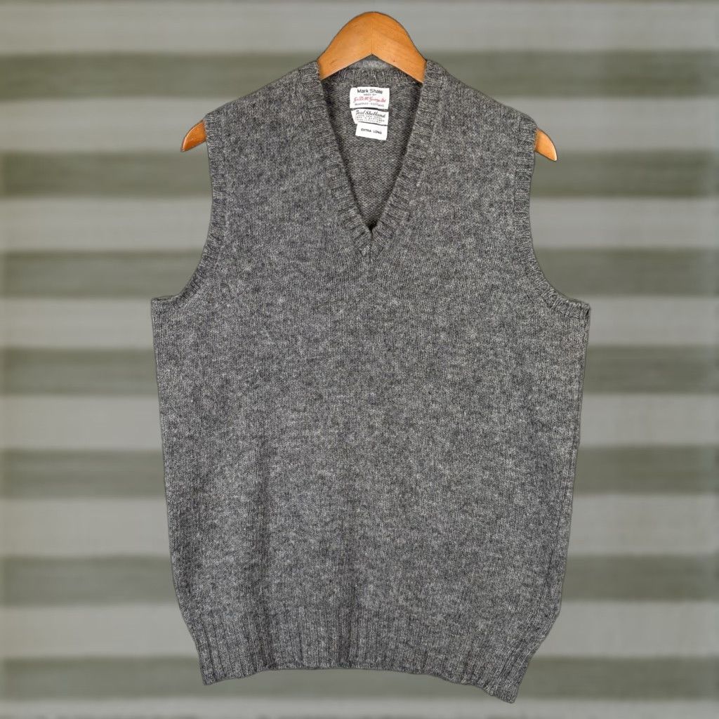 Vintage VINTAGE Mark Shale Sweater Vest Mens LT Gray Wool V-Neck 42L Big & Tall Knit Vest Style Shot Sleeveless Casual Scarf Clifton Scotland Size US L / EU 52-54 / 3 - 1 Thumbnail