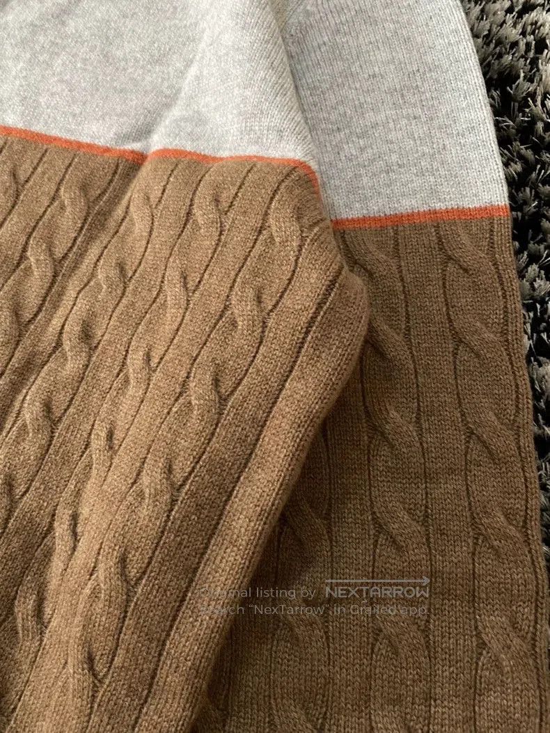 Brunello Cucinelli Brunello Cucinelli Men's V-Neck Sweater. Size US L / EU 52-54 / 3 - 8 Thumbnail