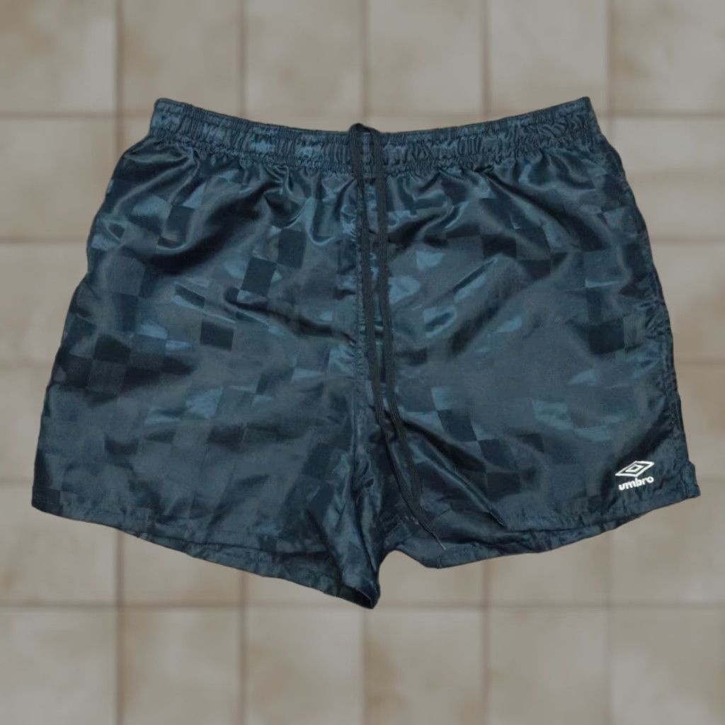 VINTAGE Umbro Shorts Men Adult Large Blue Soccer Check Nylon