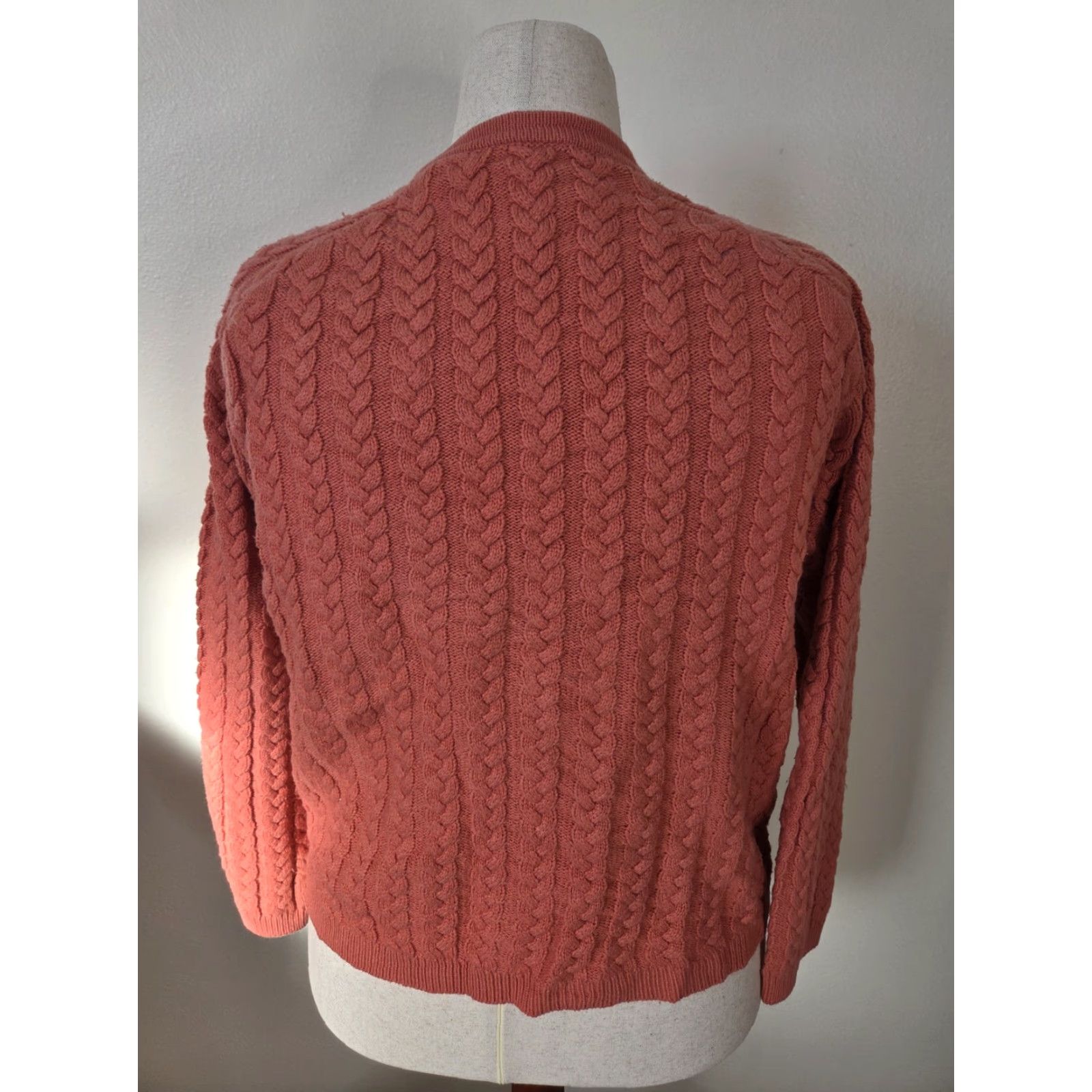 Pinko VINTAGE Cardigan Sweater Womens Large Coral Pink Gold Buttons Knit Pullover Crew Neck Long Sleeve Casual Womens Size L / US 10 / IT 46 - 3 Thumbnail