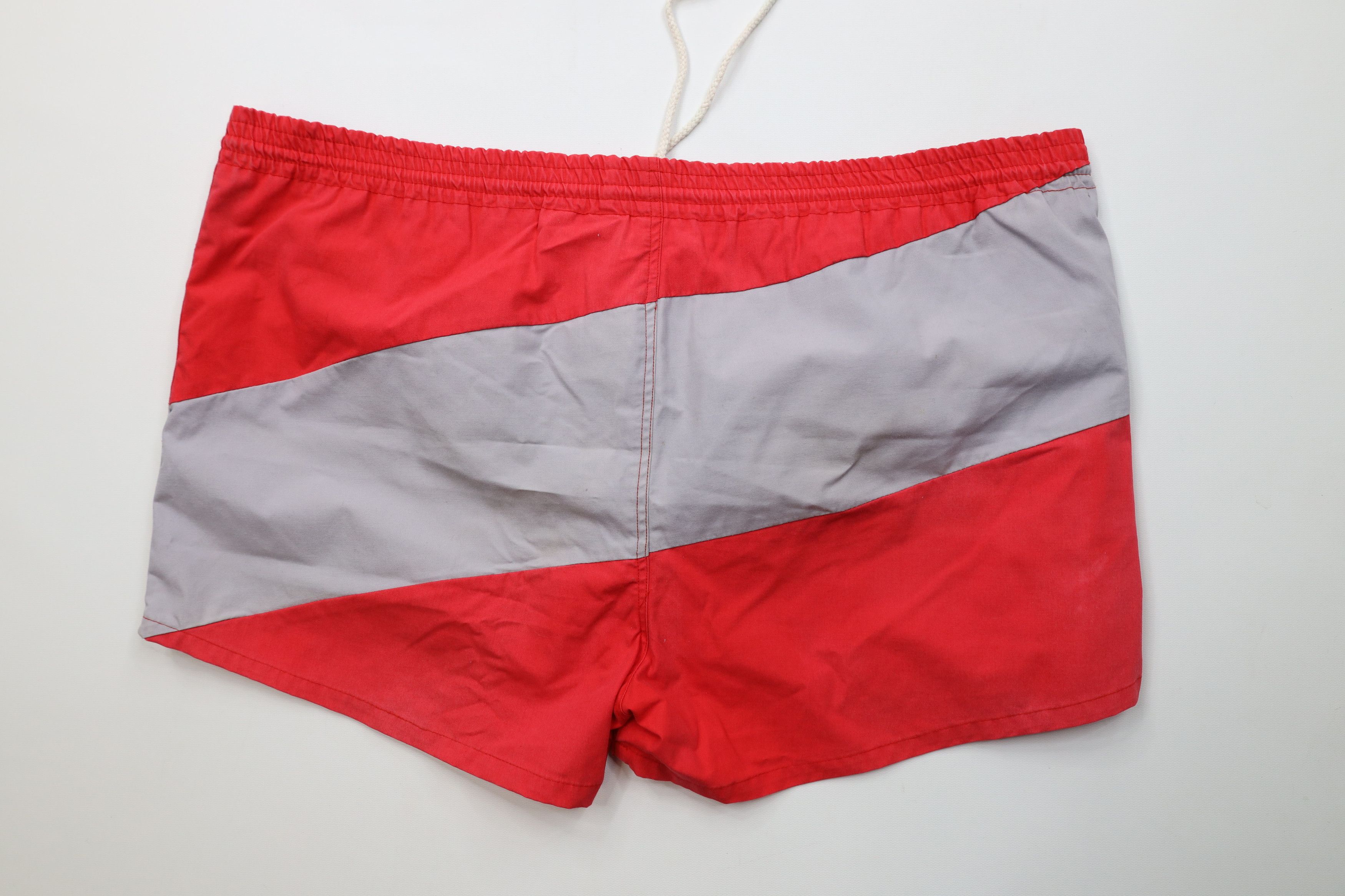 Vintage Vintage 70s 80s Streetwear Block Lined Shorts Swim Trunks Size US 38 / EU 54 - 7 Thumbnail