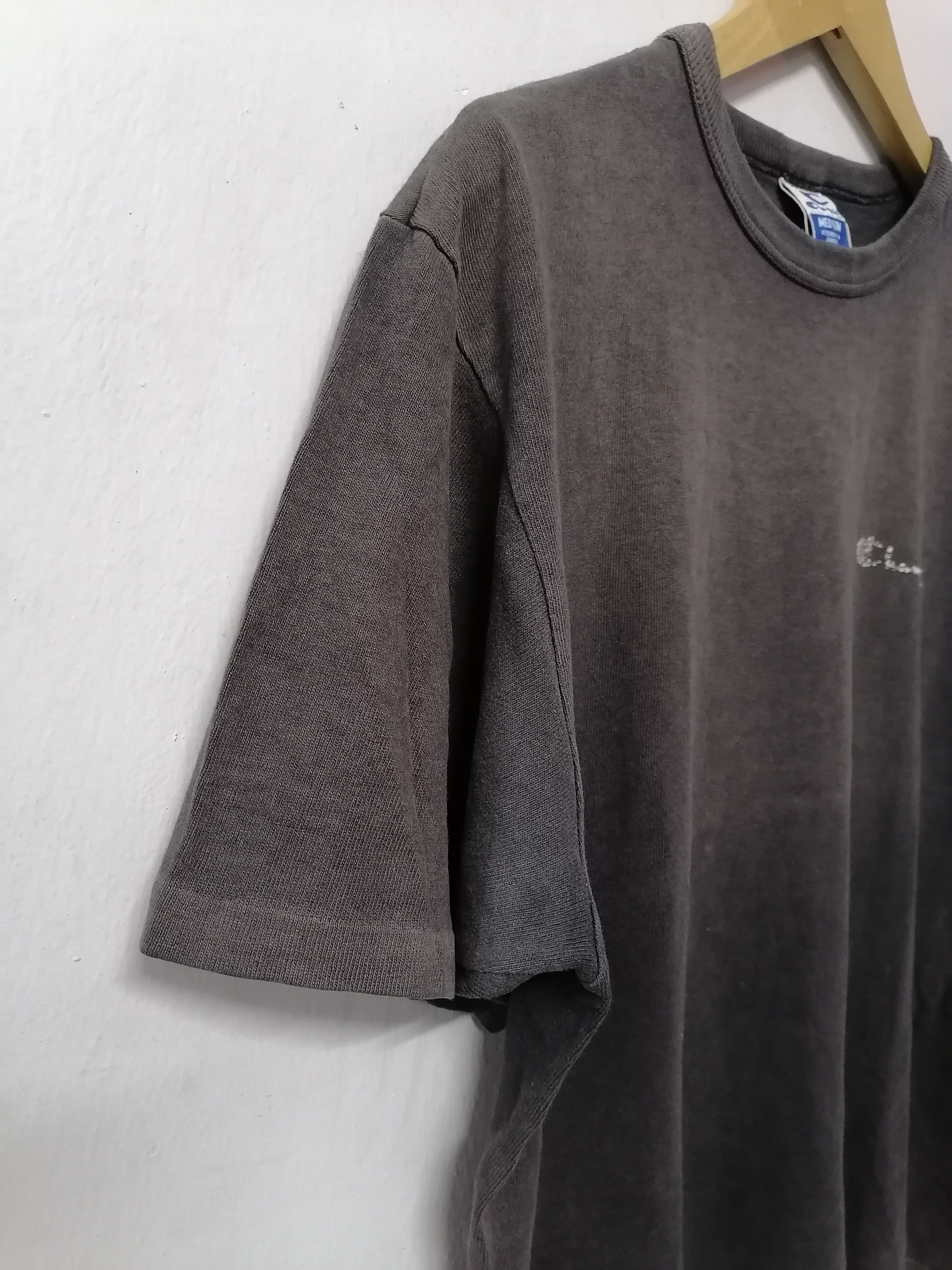 Champion × Vintage Trashed Faded Vintage Champion Tee Size US M / EU 48-50 / 2 - 3 Thumbnail