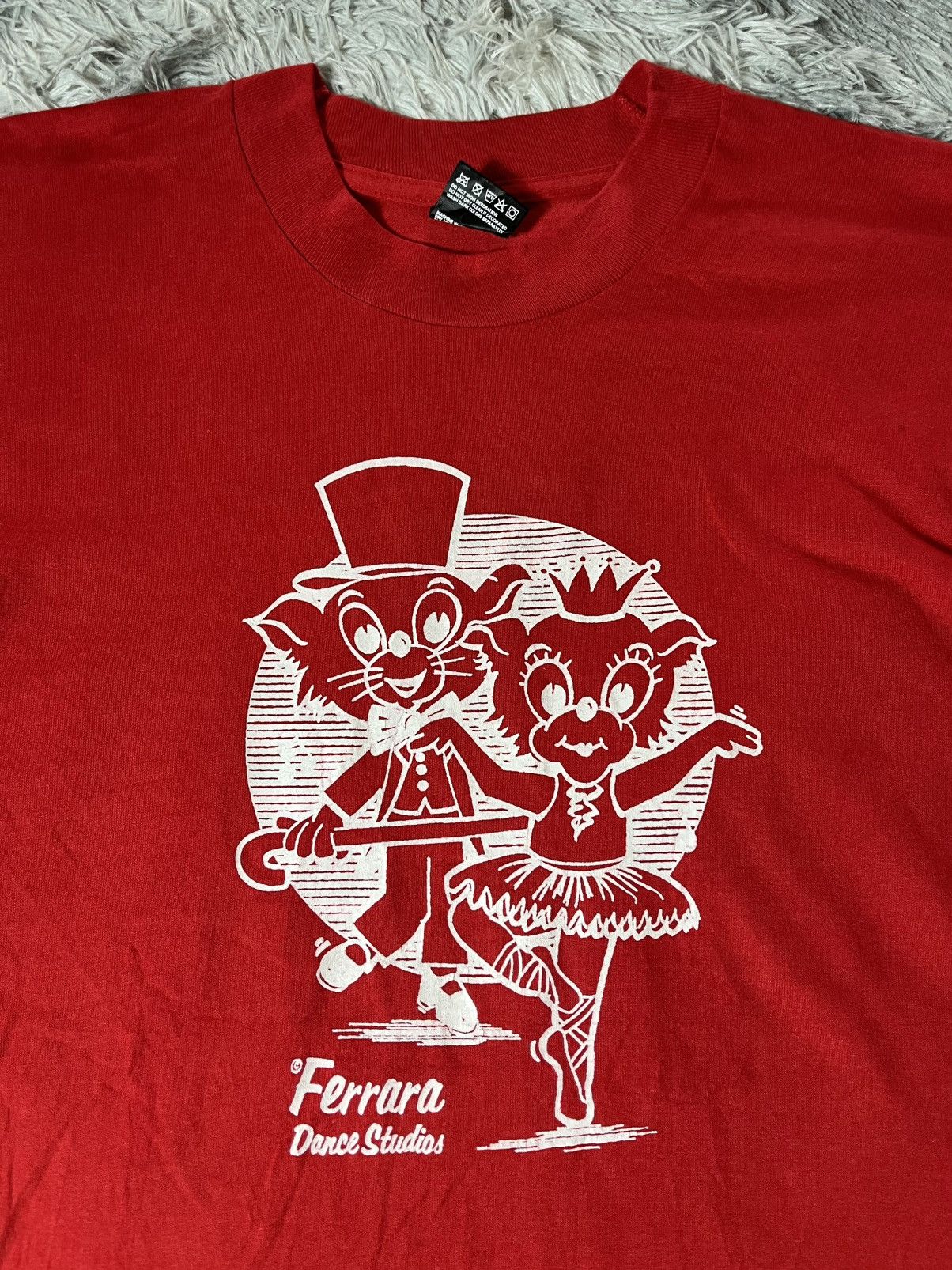 Vintage Vintage 80s Ferrara dance studios t shirt Size US L / EU 52-54 / 3 - 3 Thumbnail