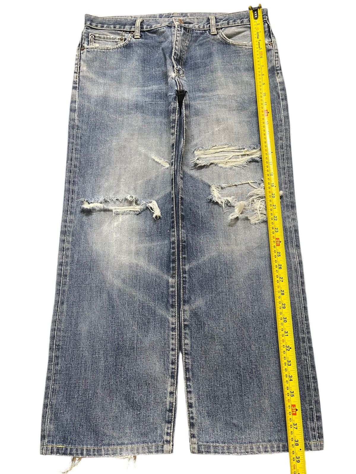 Uniqlo Vintage Uniqlo Blue Faded Wash Distressed Destroy Baggy Jean Size US 36 / EU 52 - 12 Thumbnail