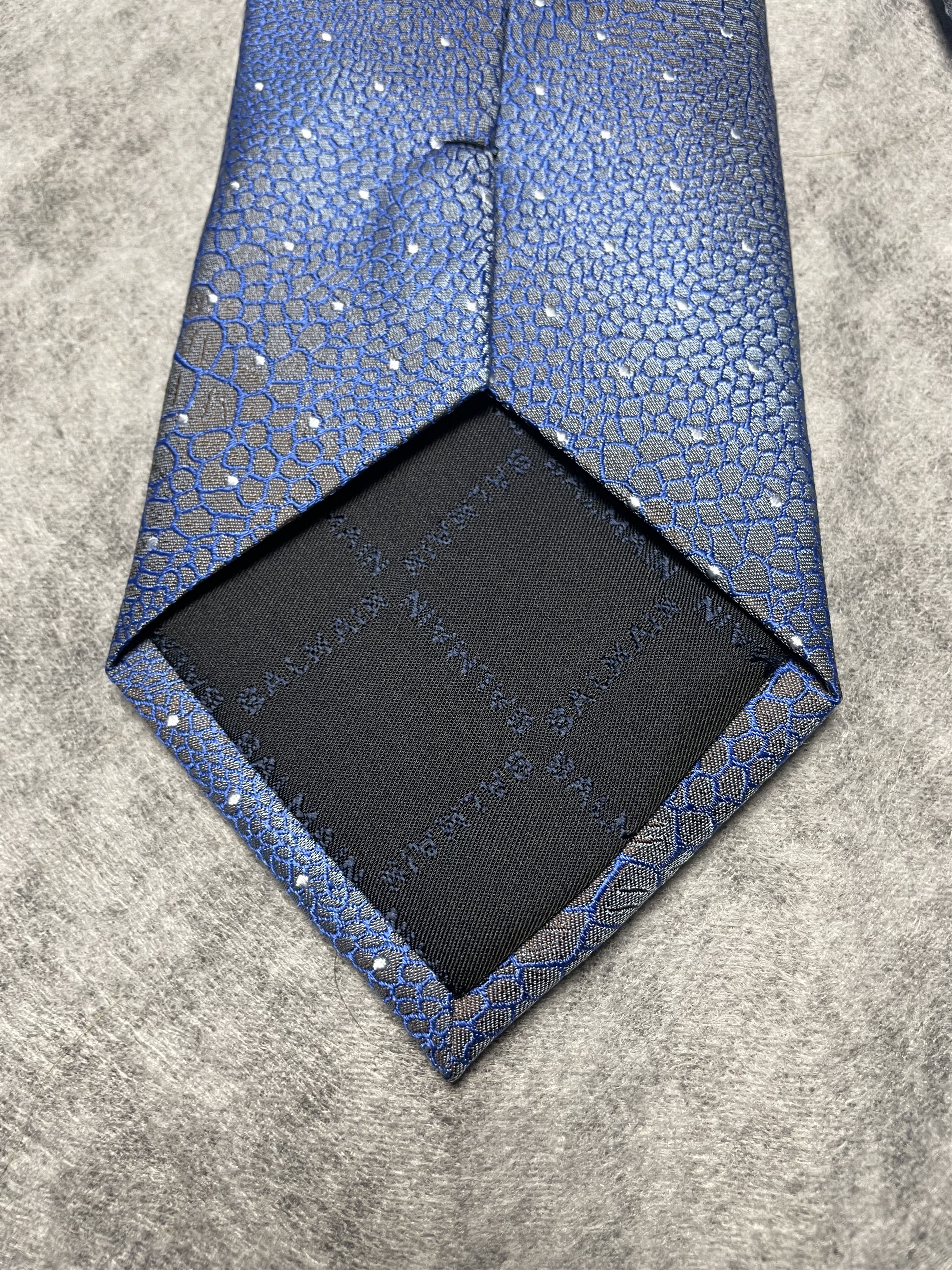 Balmain BALMAIN Paris Snakeskin Print Blue Silk Mens Tie Size ONE SIZE - 5 Thumbnail