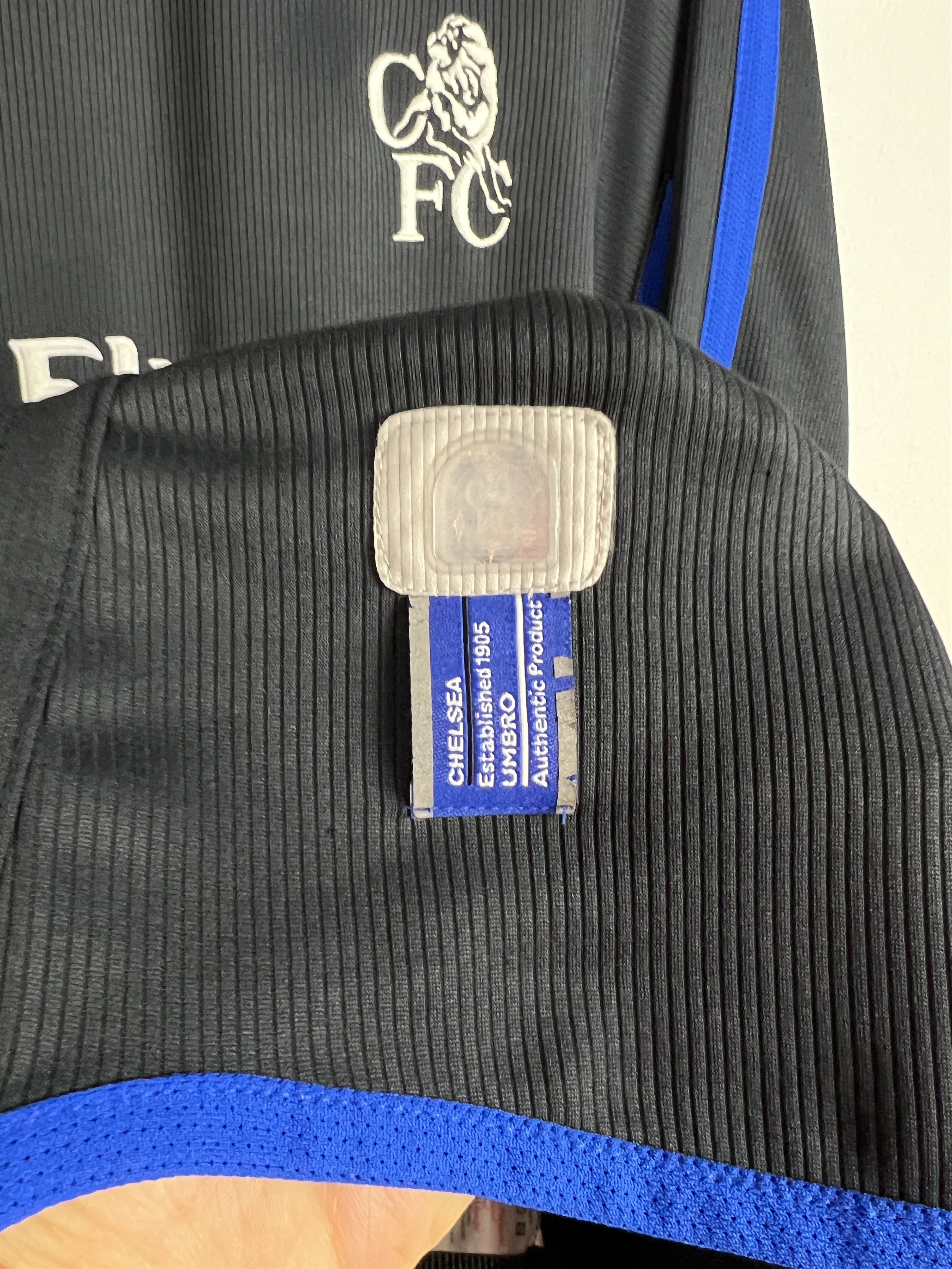 Umbro Chelsea Away football shirt 2002 Soccer Long Sleeve Jersey Size US S / EU 44-46 / 1 - 4 Thumbnail
