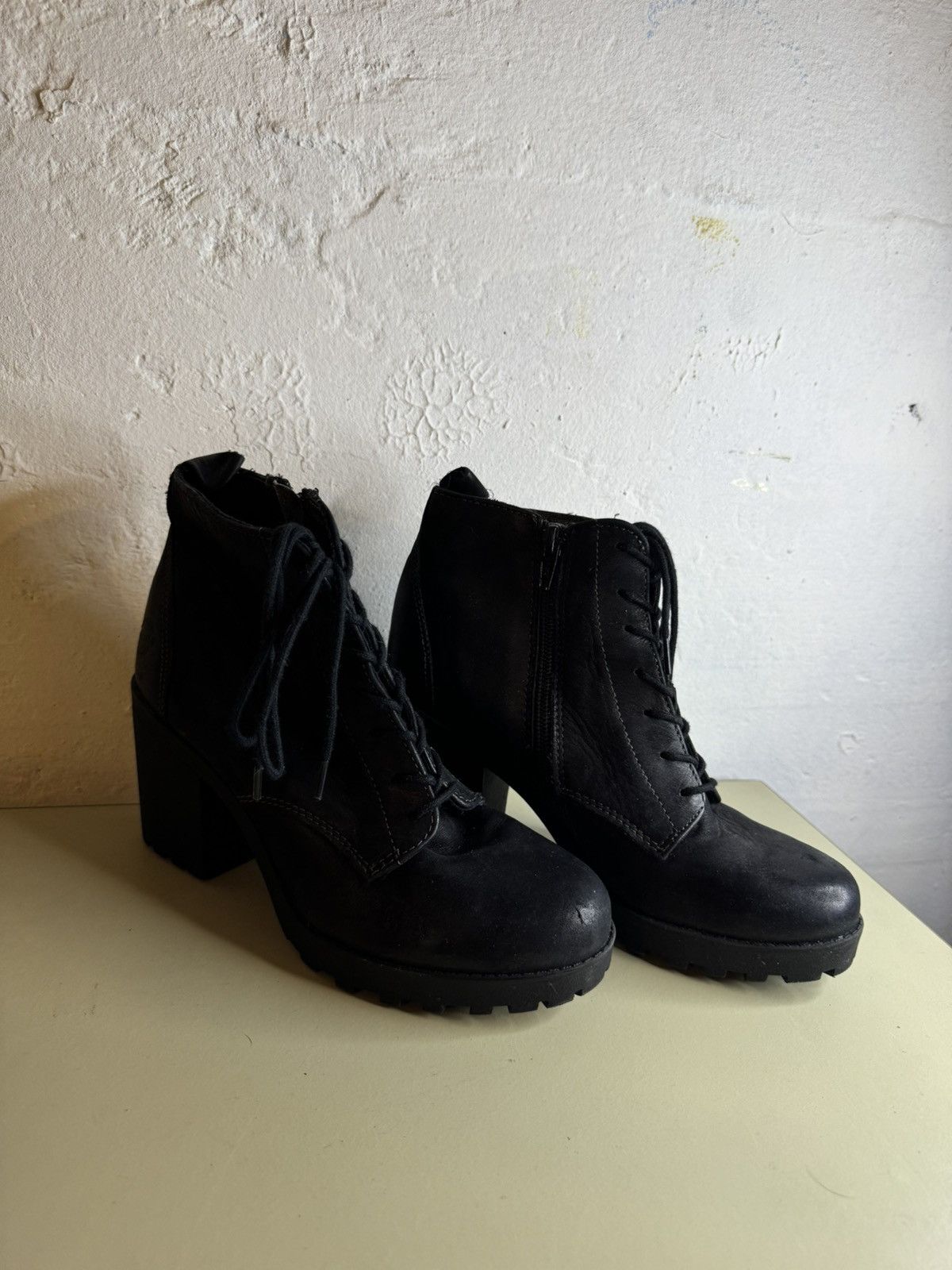 Other Black Lady Boots with Heel Size US 5 / IT 35 - 2 Thumbnail