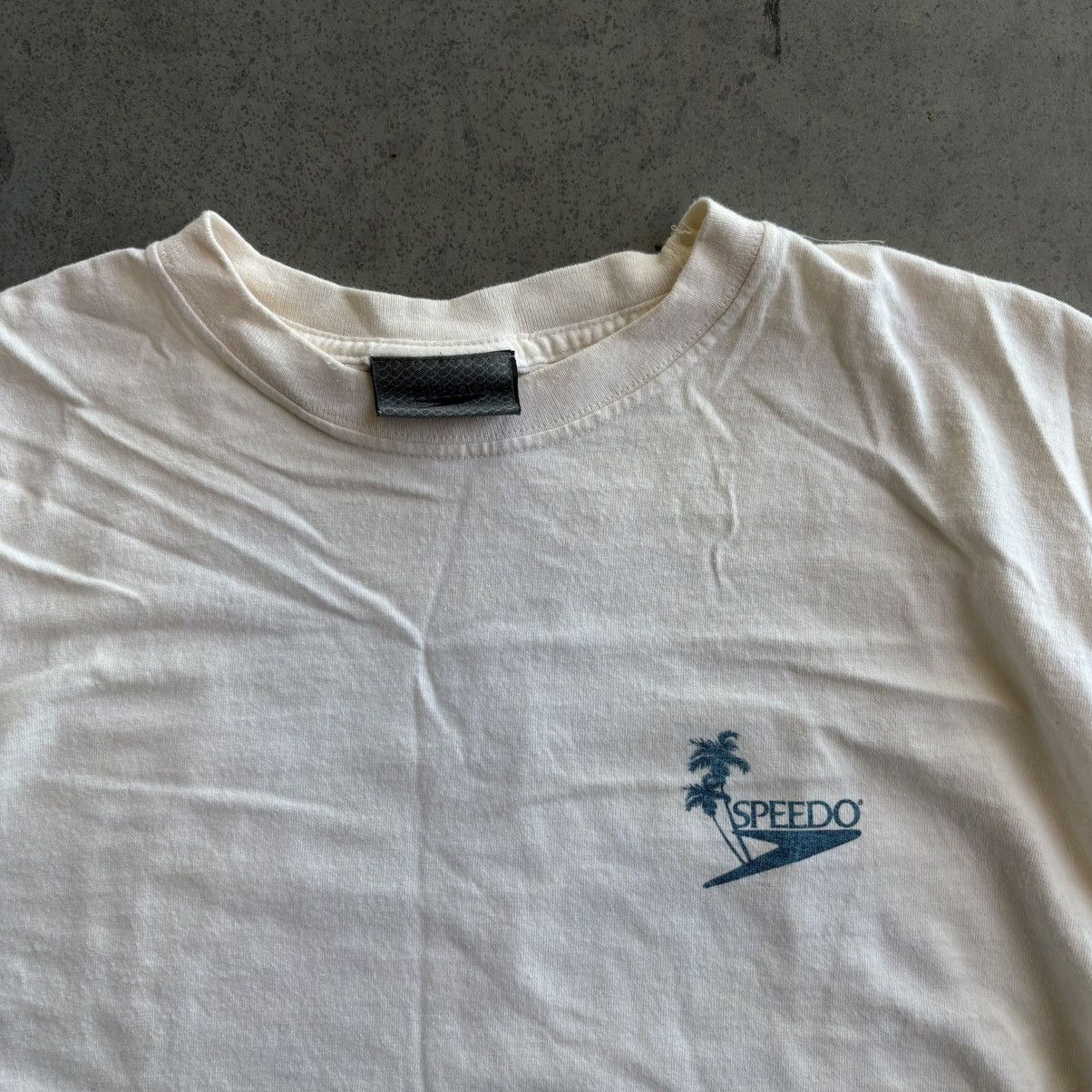 Billabong × Quiksilver × Speedo Vintage 2003 Speedo Y2K Surf Tee Cream Billabong Style XL Size US XL / EU 56 / 4 - 12 Thumbnail