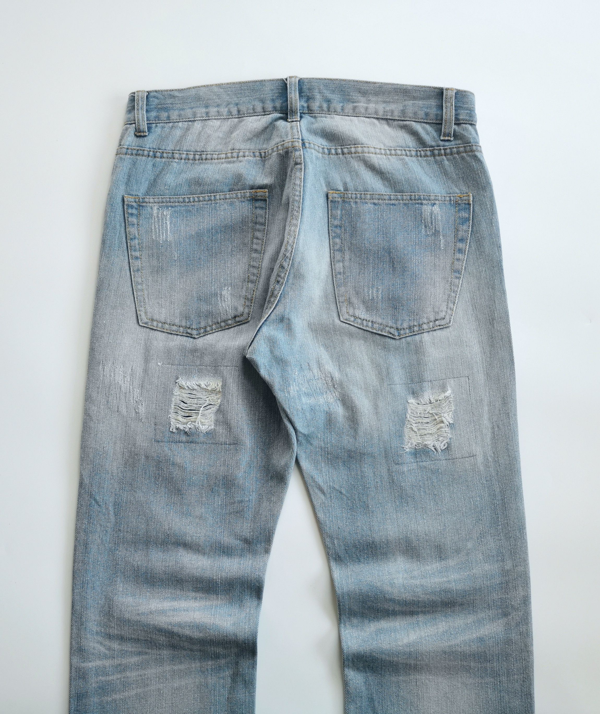 Fear of God Distressed Light Wash Denim Jeans Looklike Fear Of God Size US 31 - 3 Thumbnail