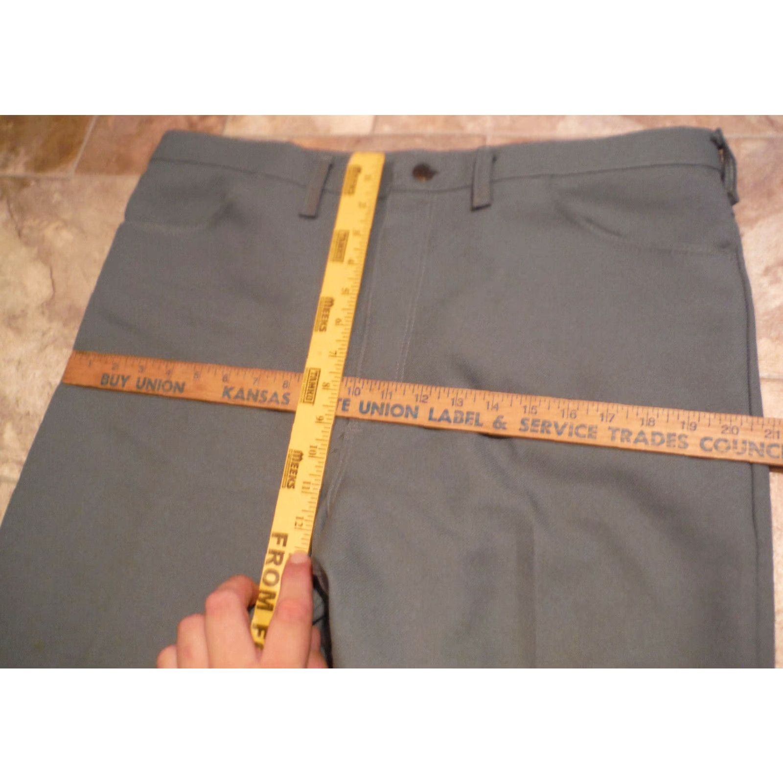 Wrangler VINTAGE Wrangler Jeans Slack Pants 36 Adult Gray Polyester 82GY USA 90s Distressed Mens 36x31 Tag 38/32 Wrangler brand Size US 36 / EU 52 - 7 Thumbnail
