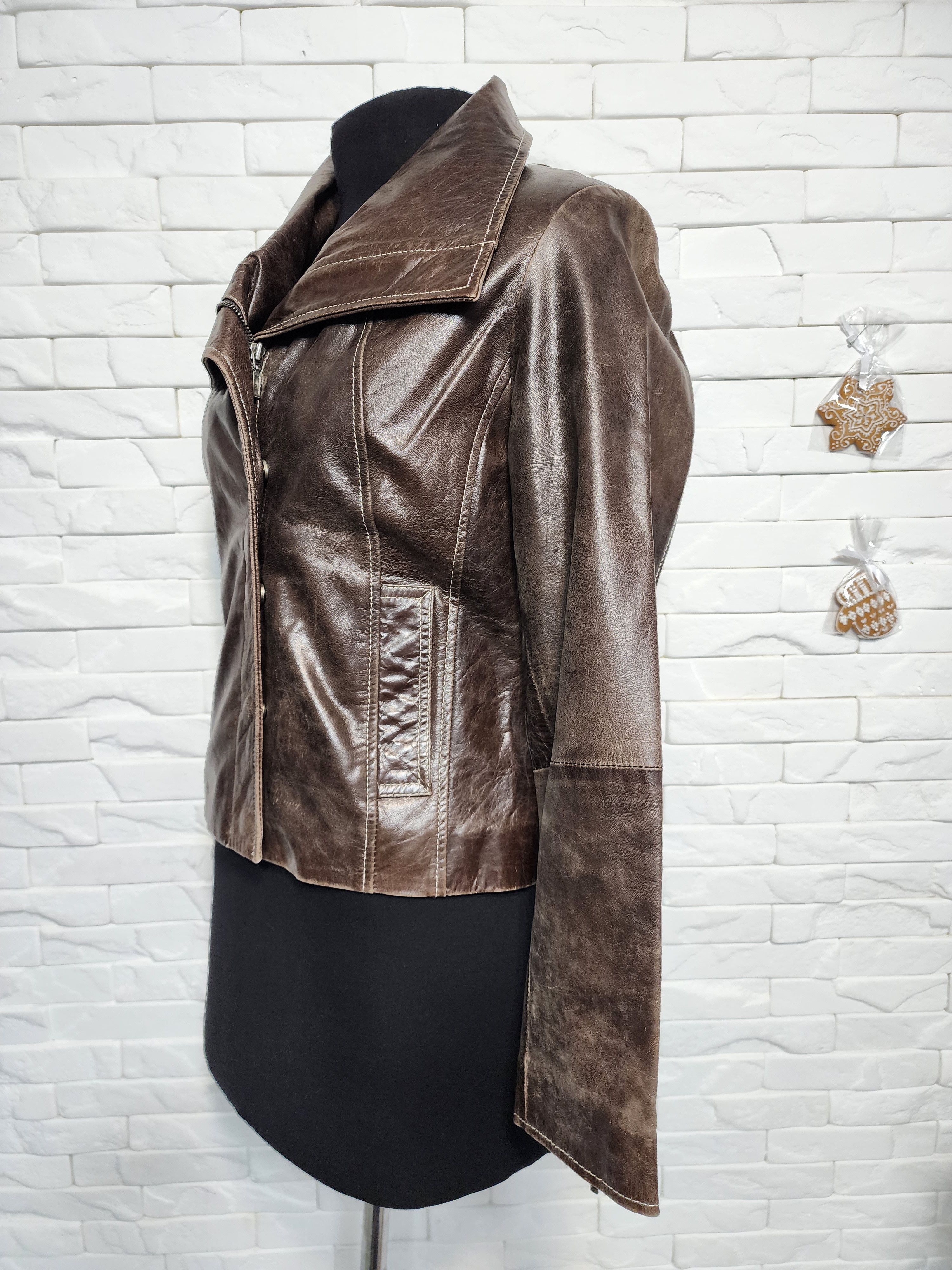 Genuine Leather Women's Brown Leather Jacket: Zippered Genuine Leather. Size M / US 6-8 / IT 42-44 - 3 Thumbnail