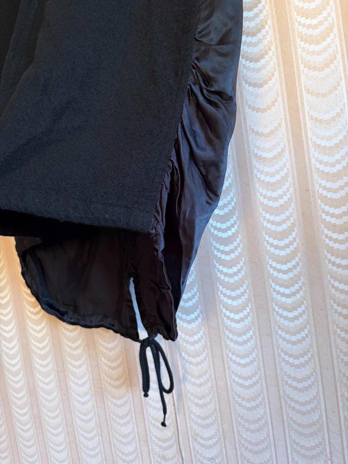 Yohji Yamamoto Yohji Yamamoto Vintage Black Paneled Wool Nylon Skirt Size 36" / US 14 / IT 50 - 4 Thumbnail